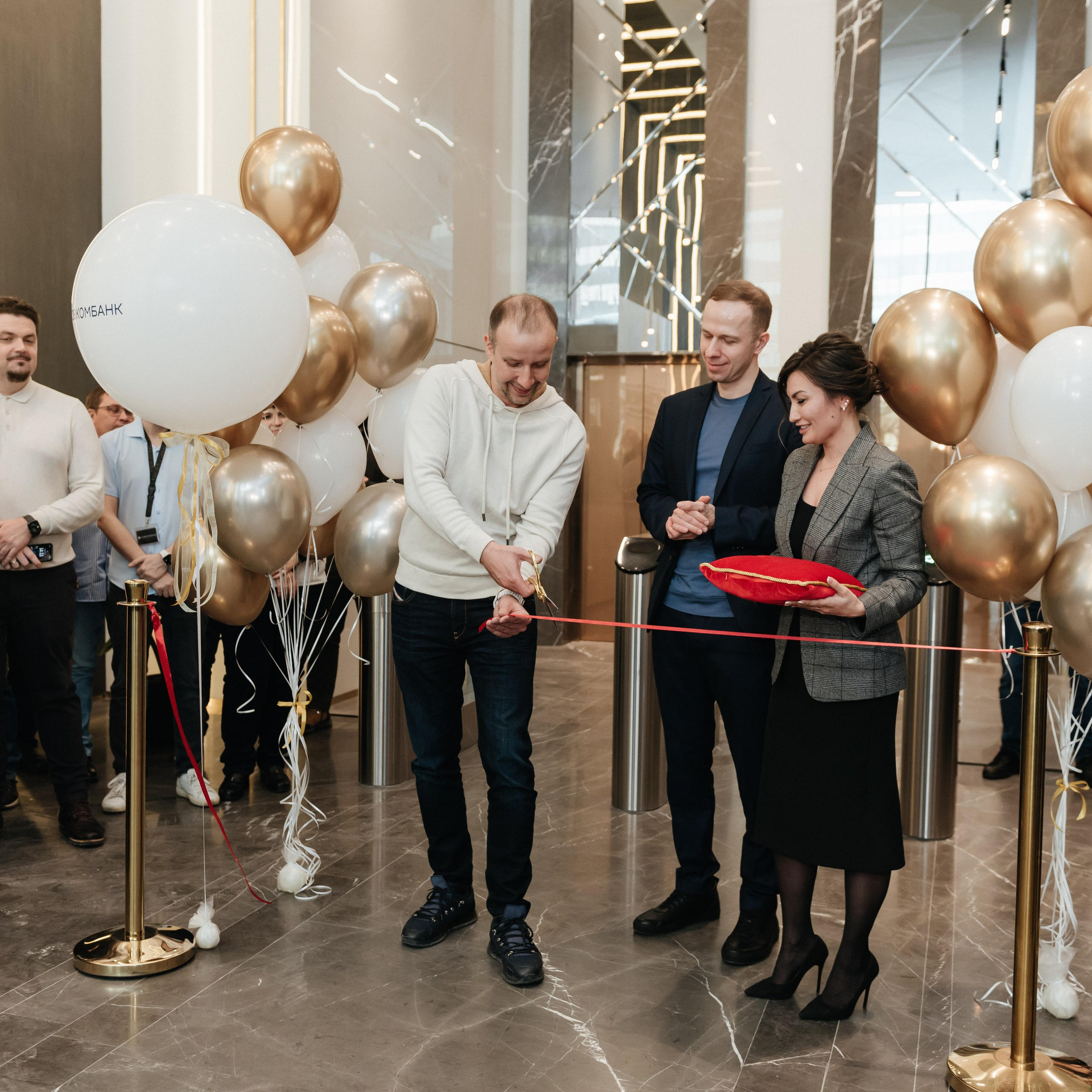 Открытие новых офисов «Совкомбанк»