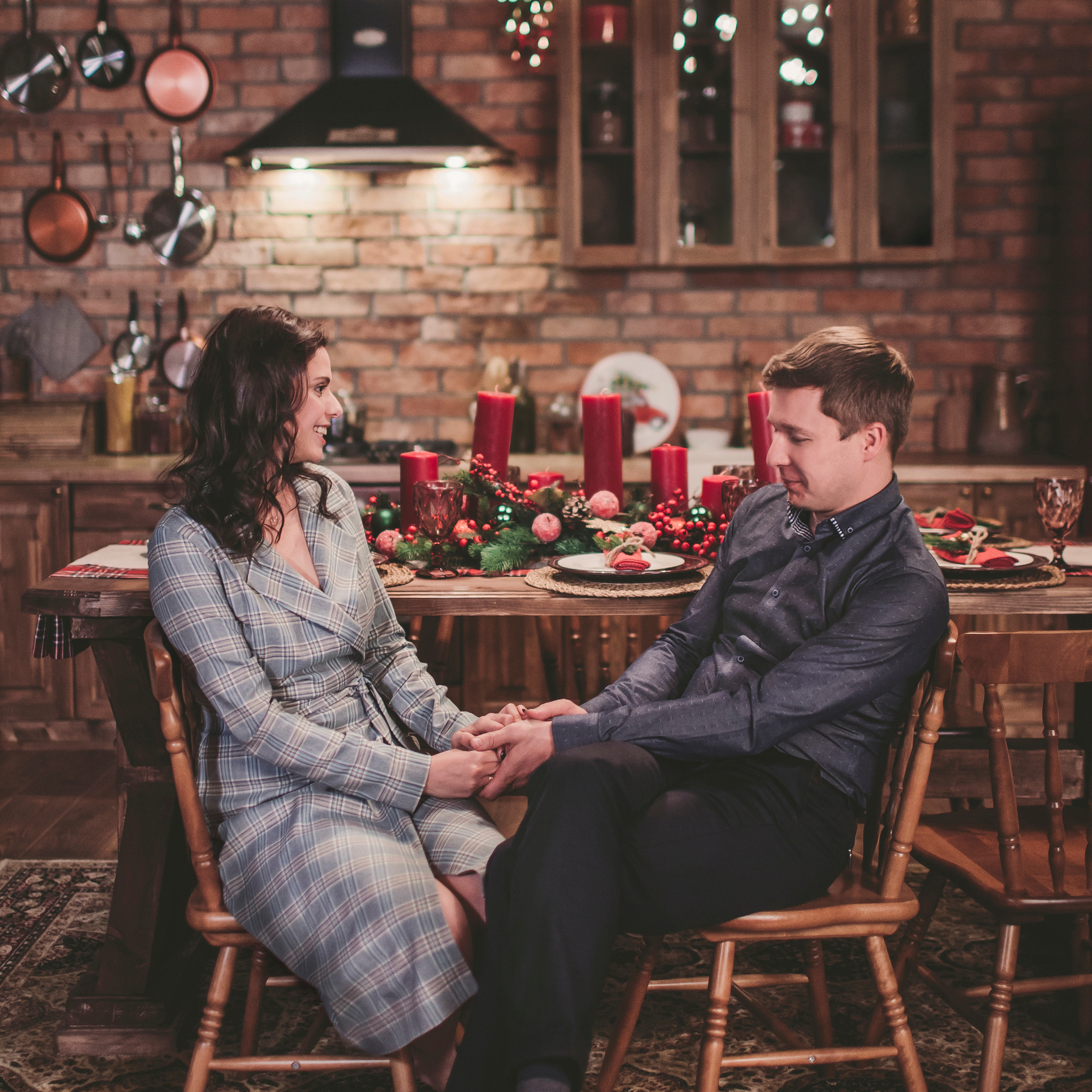 Оля и Олег. Предновогодний ужин в Шале