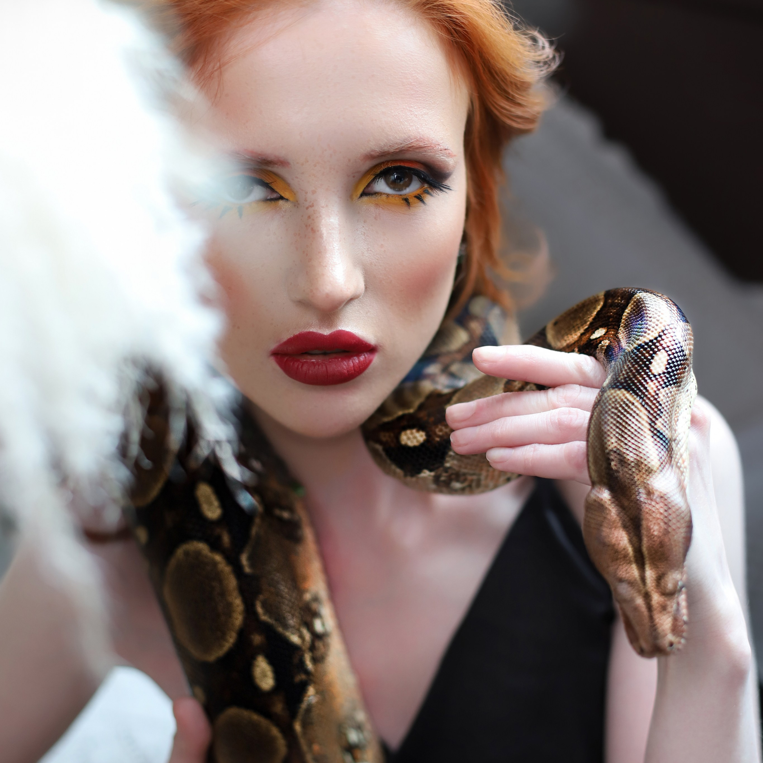 Анна. Съемка с питоном. Для тех, кто ценит нестандартные творческие решения.