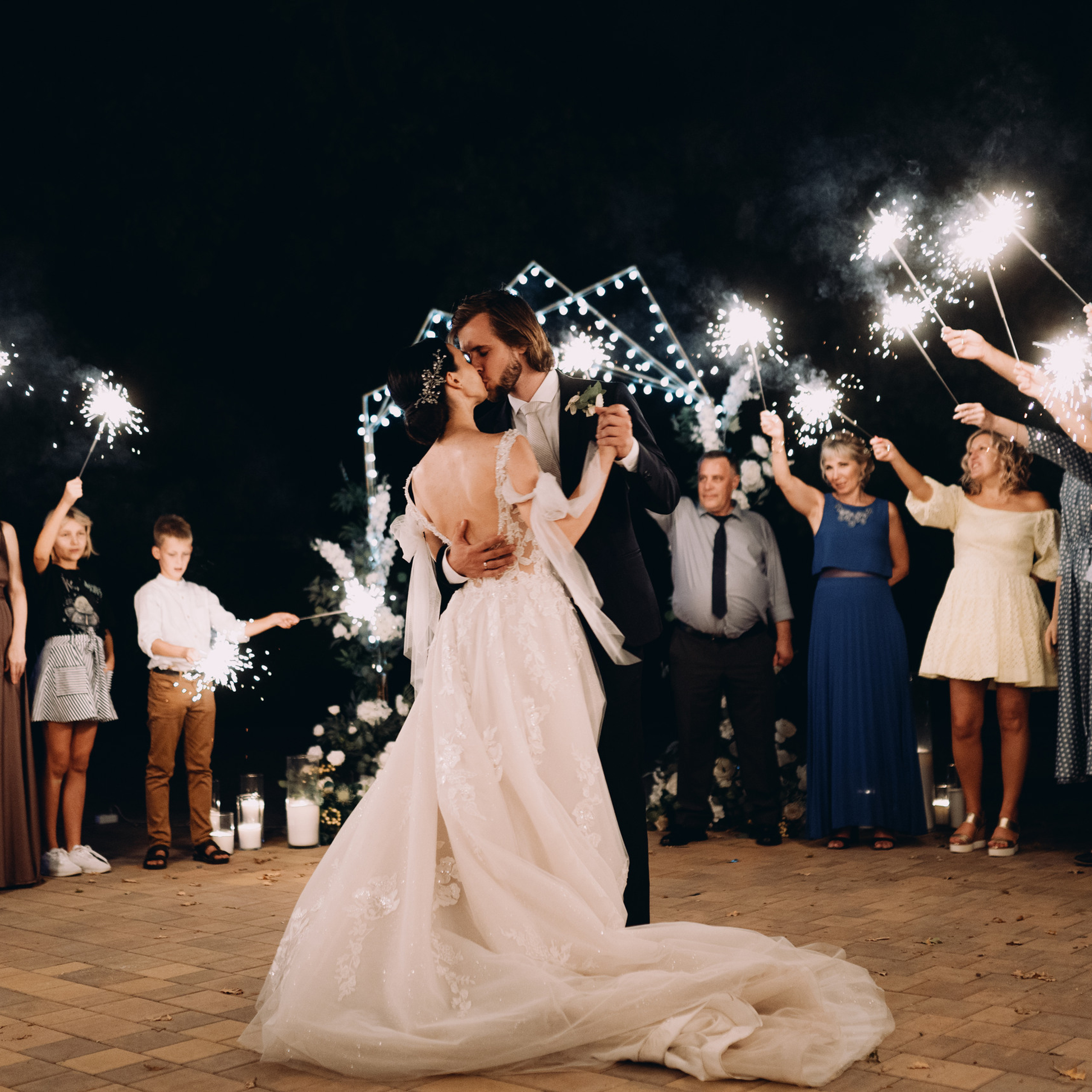 Отзывы. Свадебный фотограф в Саратове Антон Слепов