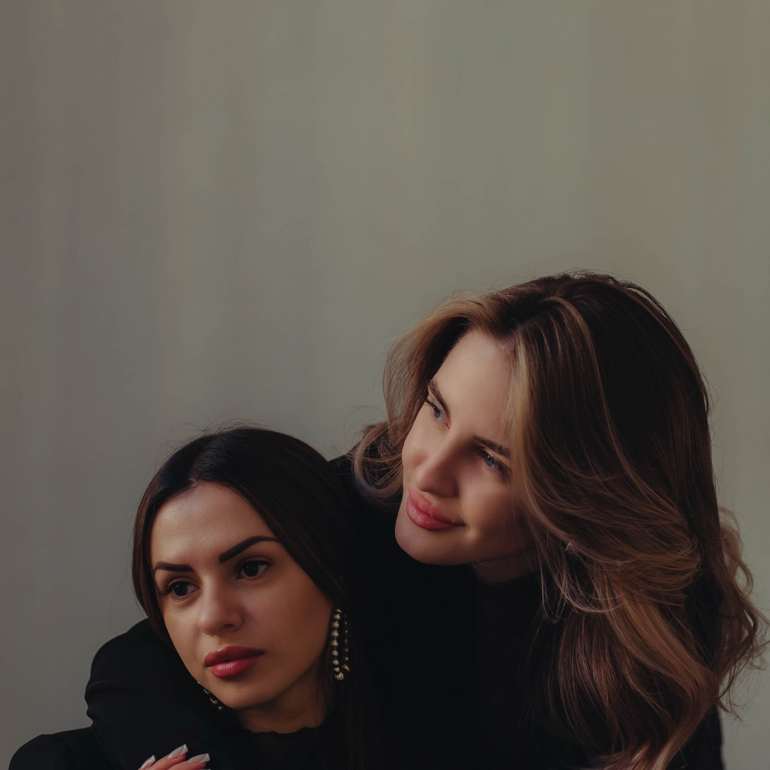 Алина и Настя