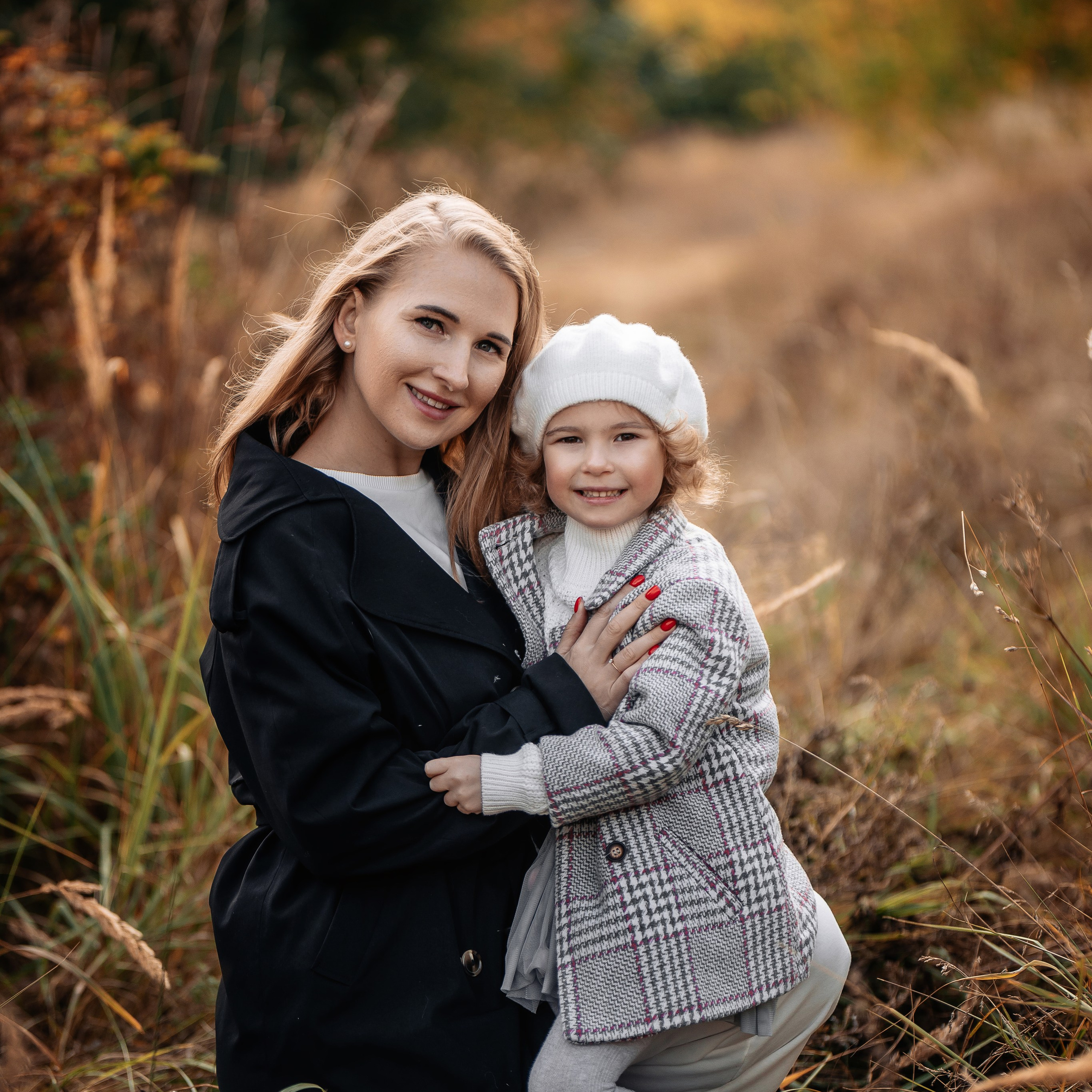 Танечка с мамой