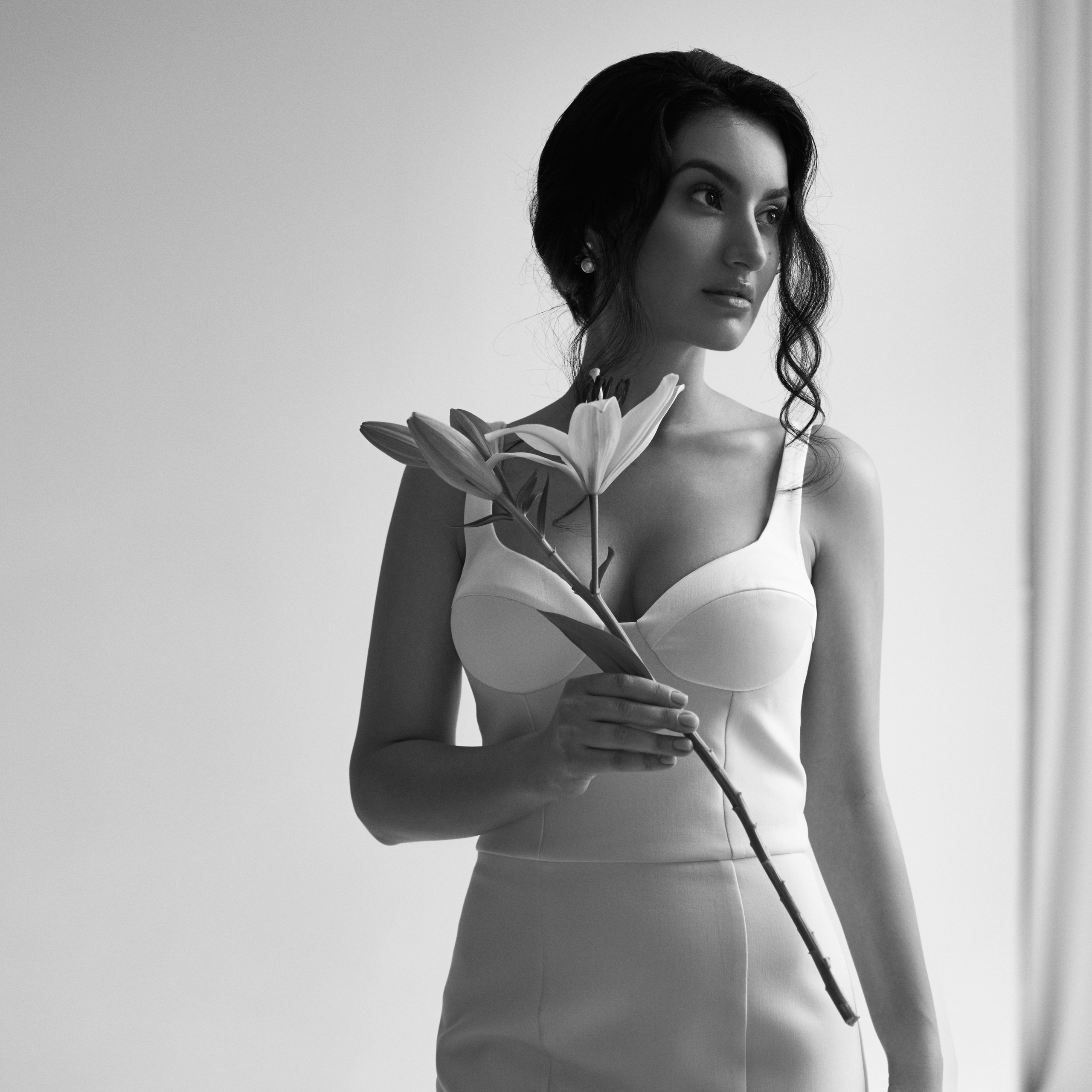 Cosmetologist Anait. Fashion and content photographer Anna Pavlova