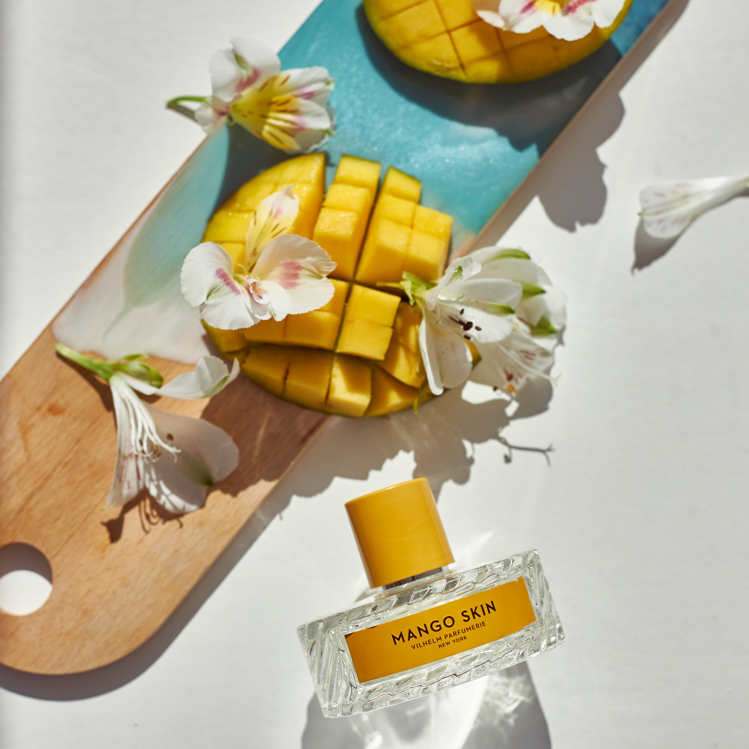 Das Parfume. Fashion and content photographer Anna Pavlova