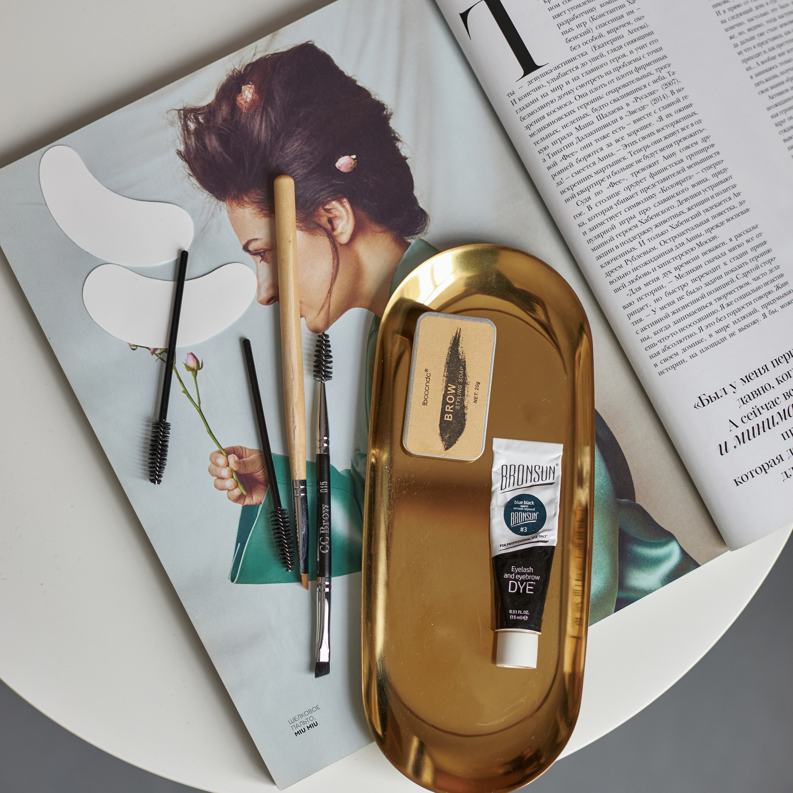 SON salon. Fashion and content photographer Anna Pavlova