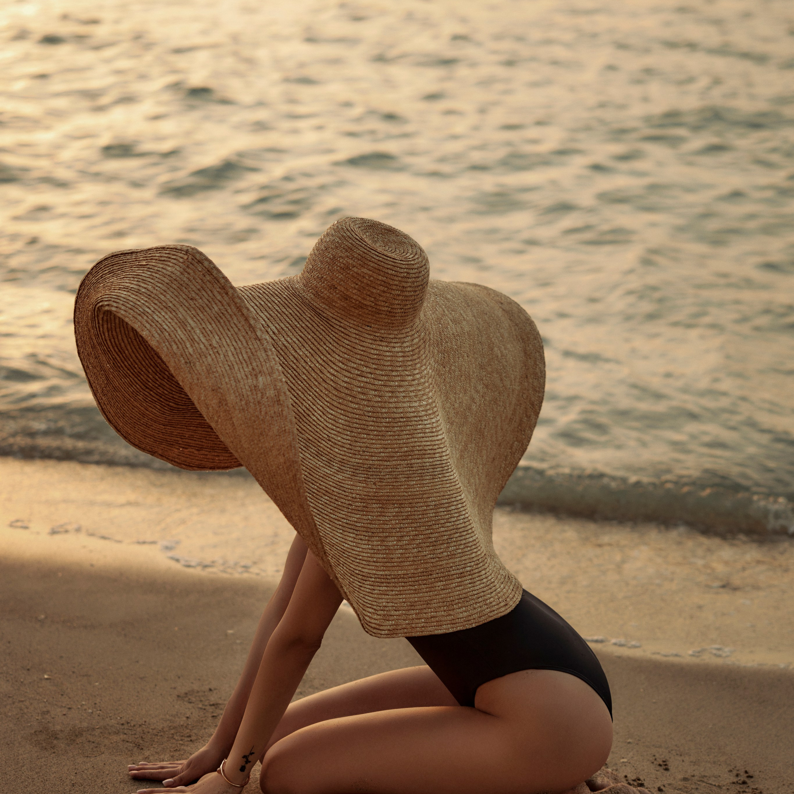 Women. Fashion and content photographer Anna Pavlova