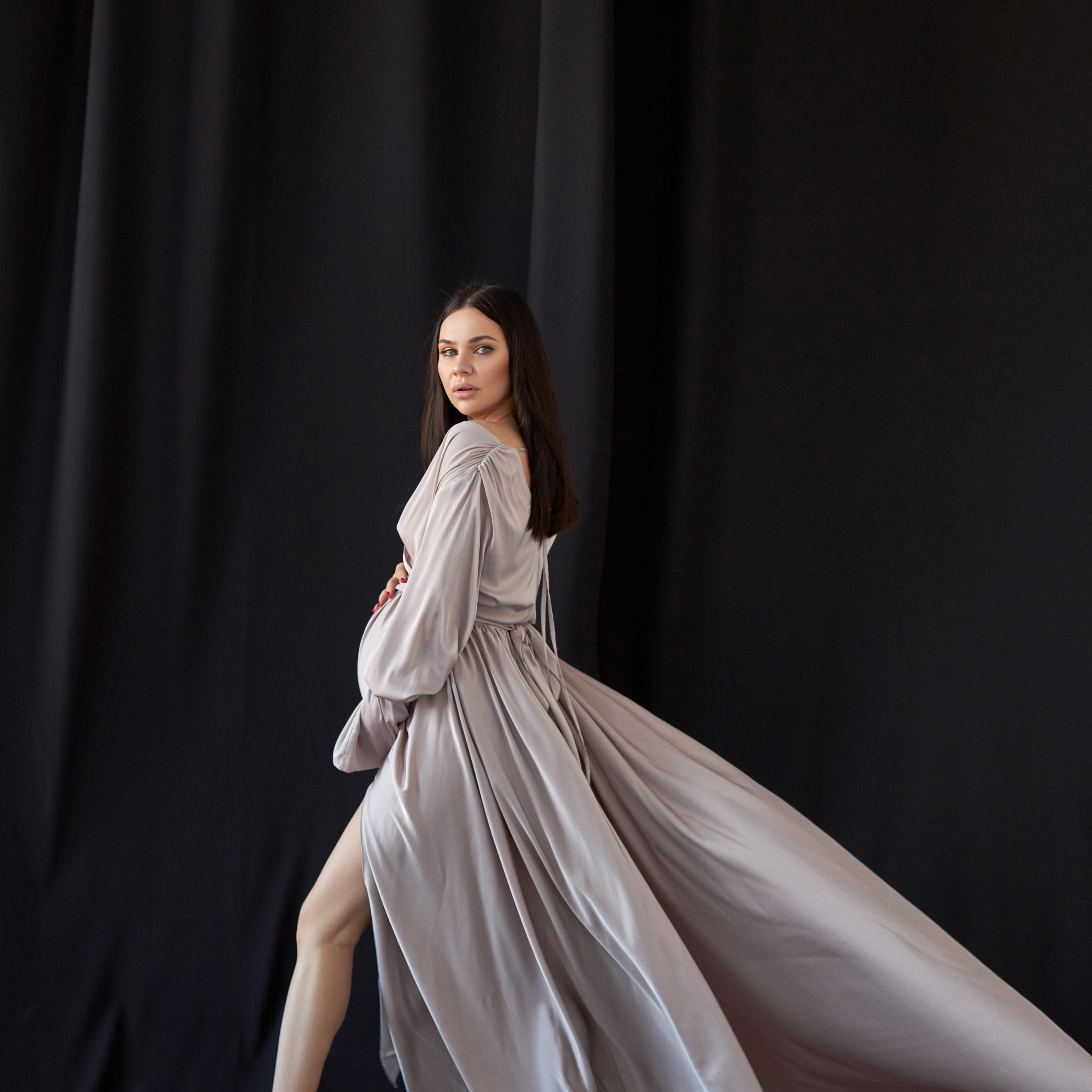 Pregnancy. Fashion and content photographer Anna Pavlova