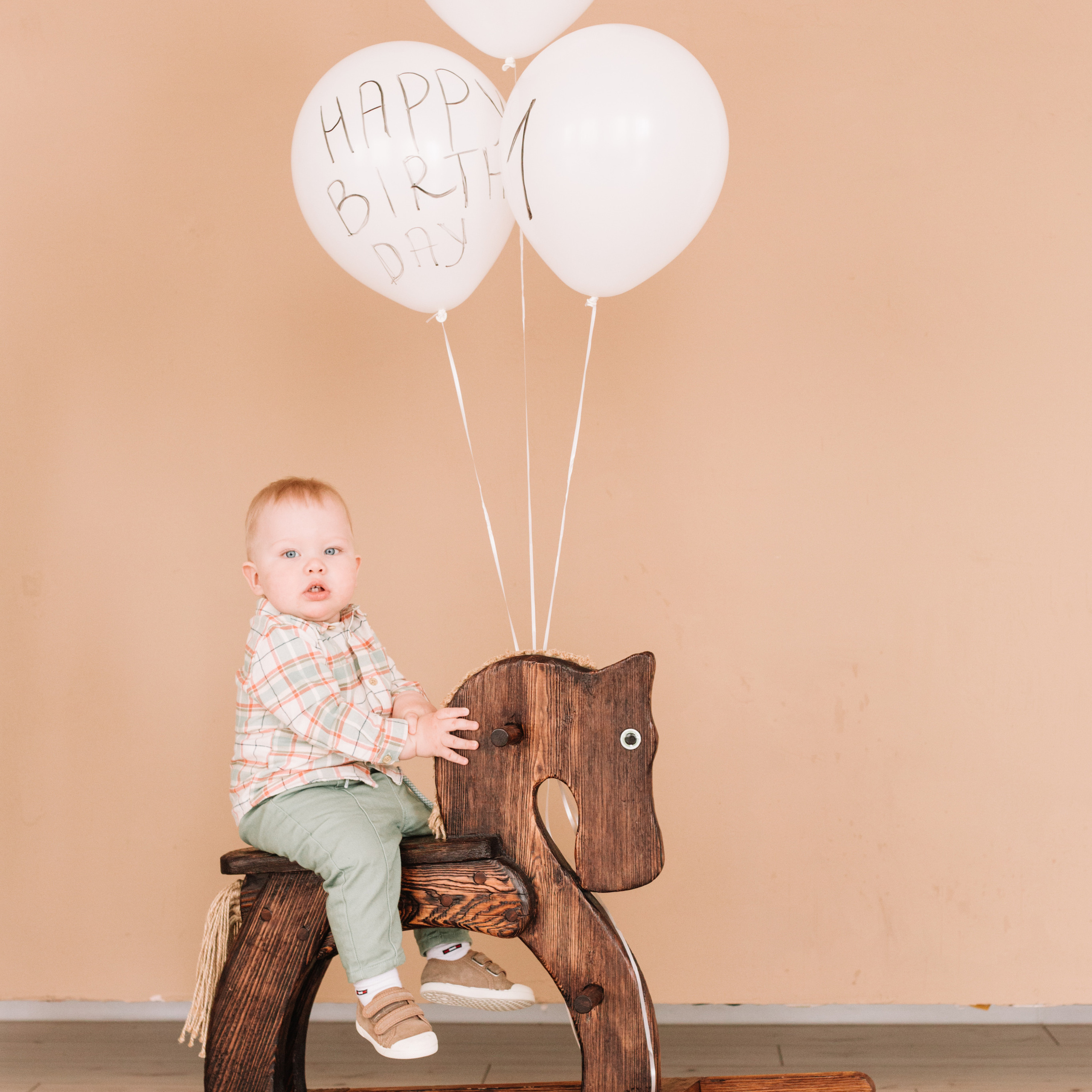 Саше 1 годик