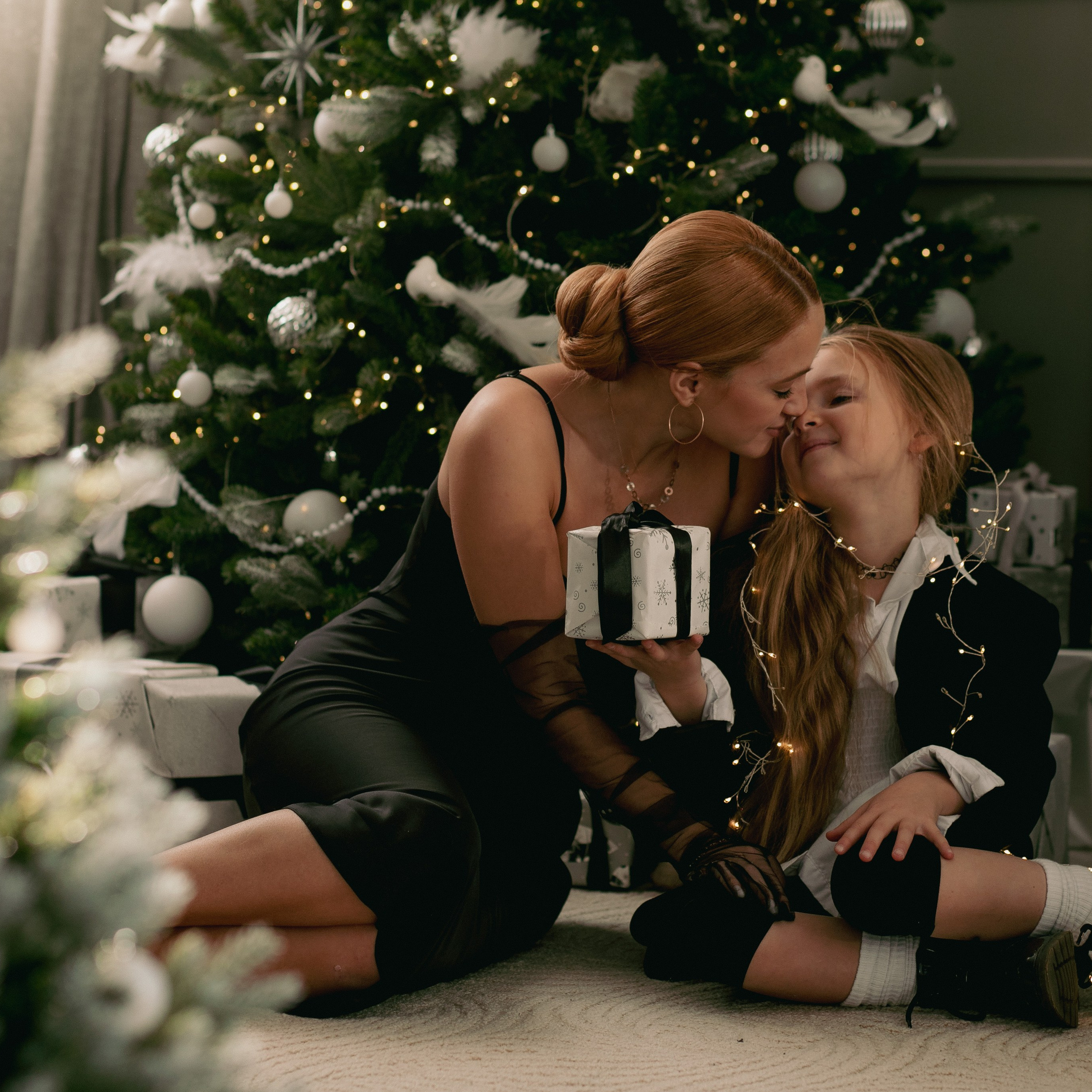 Зоя и Есения. Новый год.