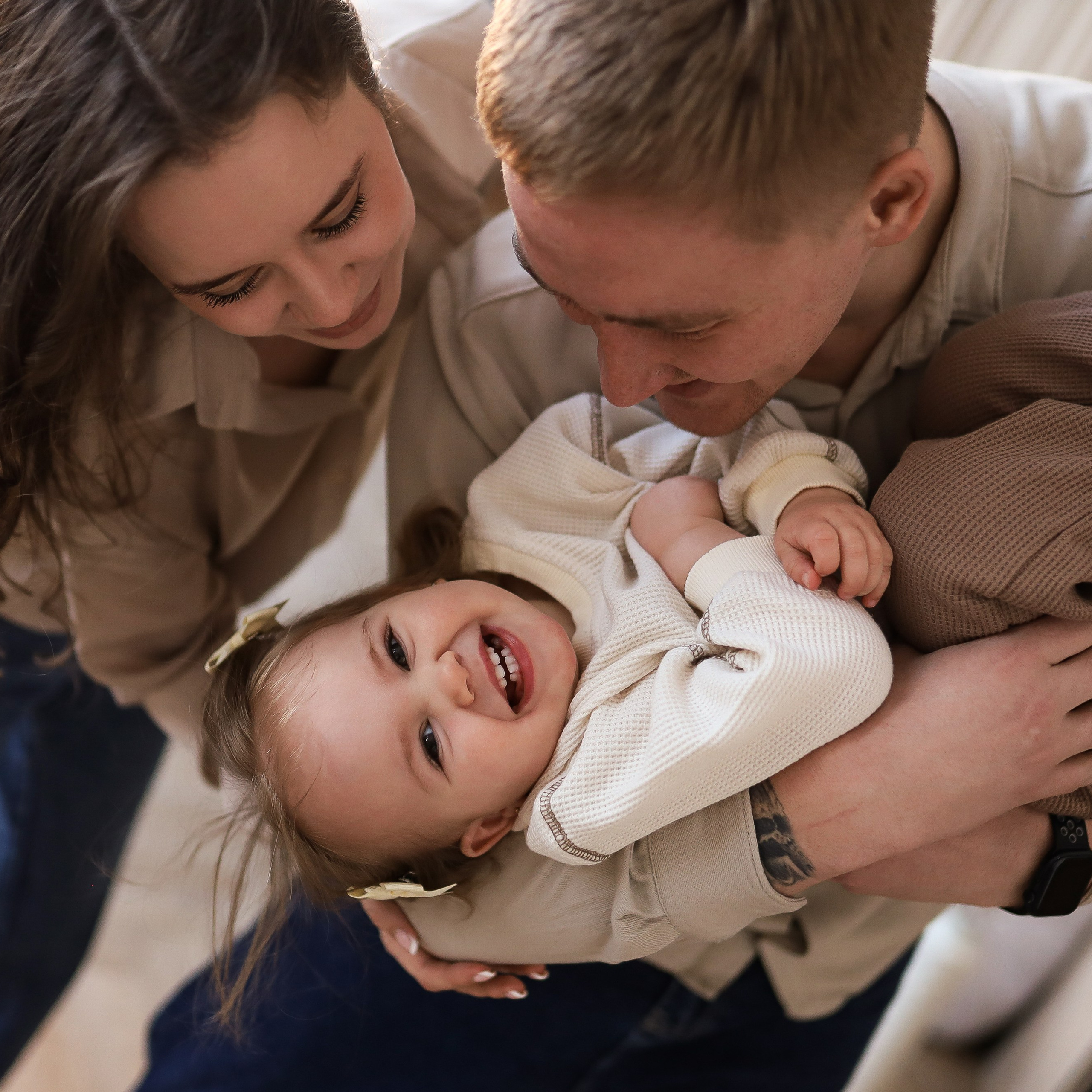 Миша, Вика и малышка Мия