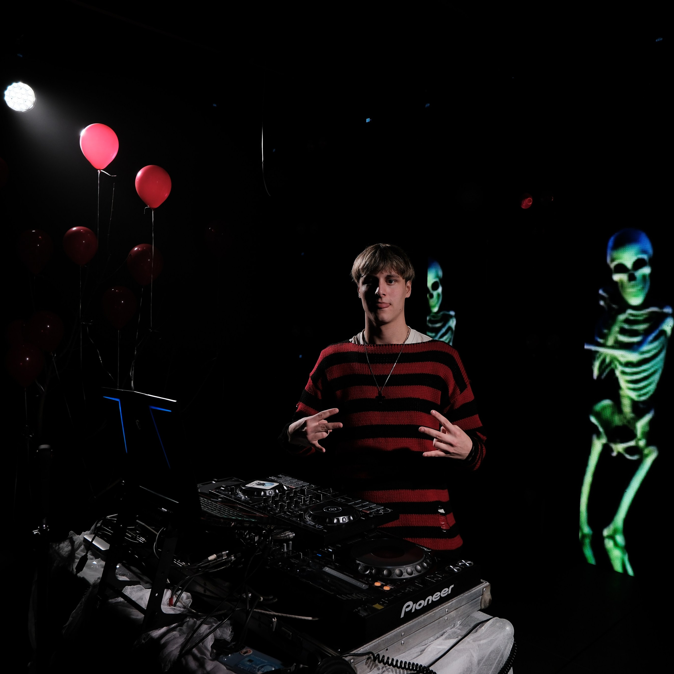 FujiFilm X-S20 (ivents, creative shooting, concert, lifestyle). Ssssienbuhaphoto