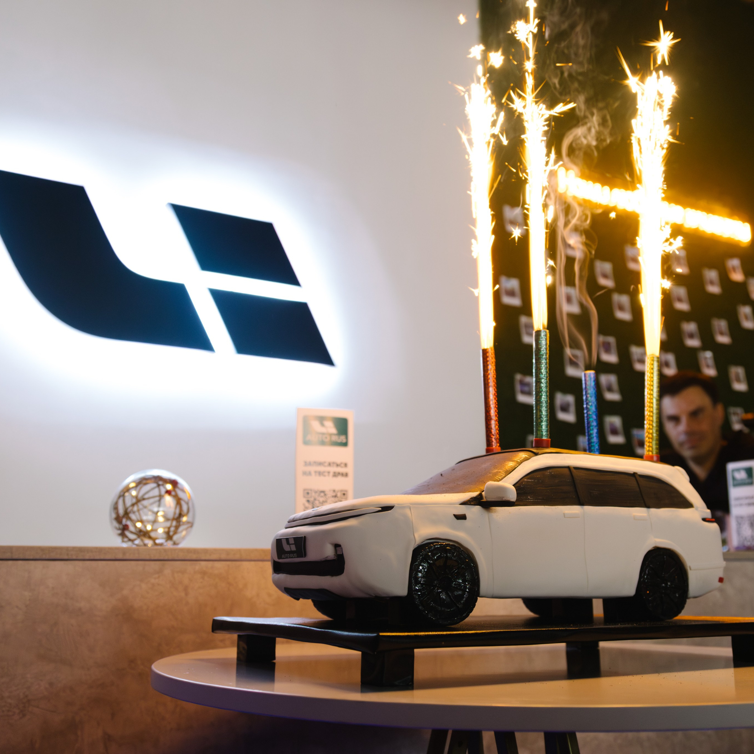 Открытие автосалона Li Auto