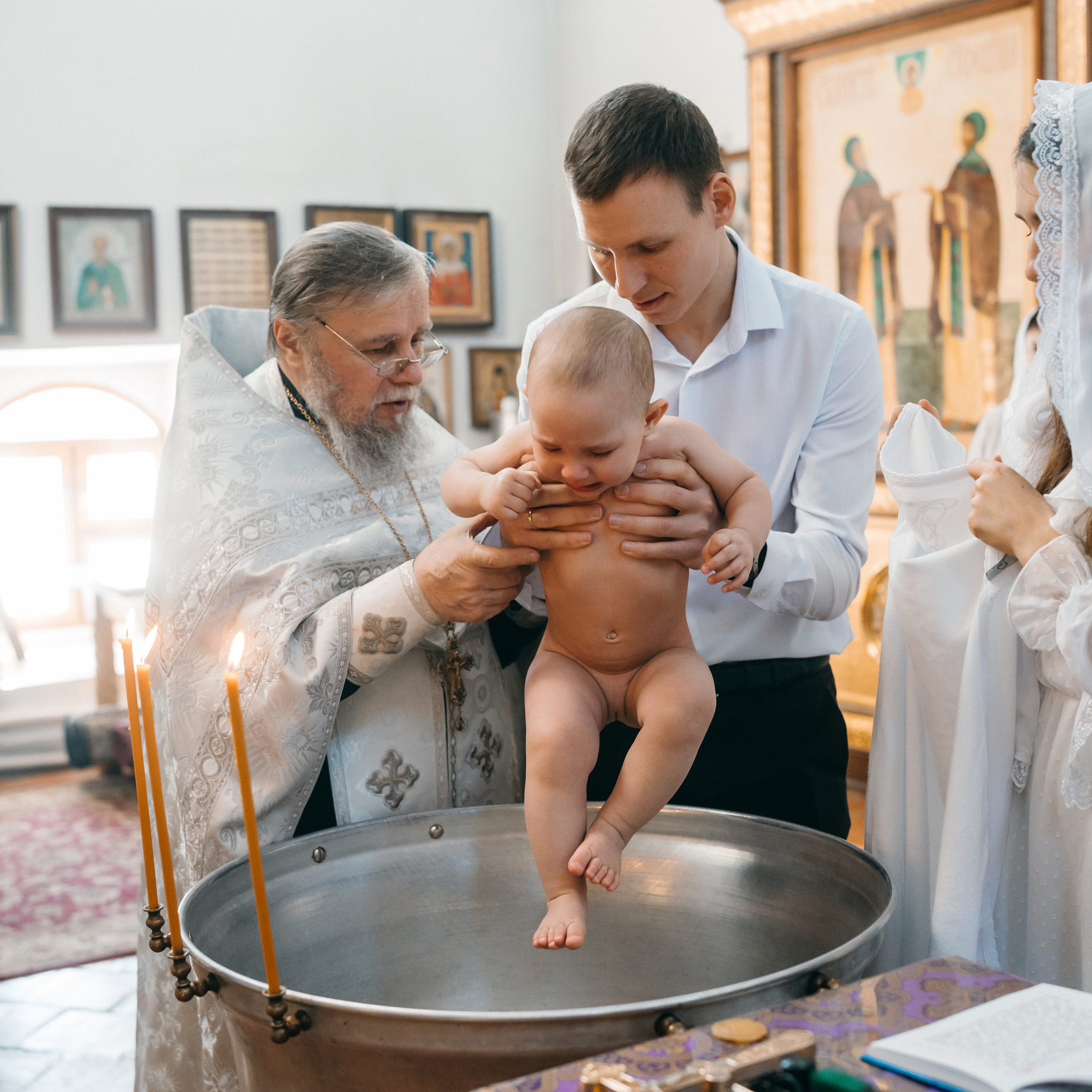 КРЕЩЕНИЕ ДИАНЫ В УСПЕНСКОМ АДМИРАЛТЕЙСКОМ ХРАМЕ. Фотограф в Воронеже Ксения Князева