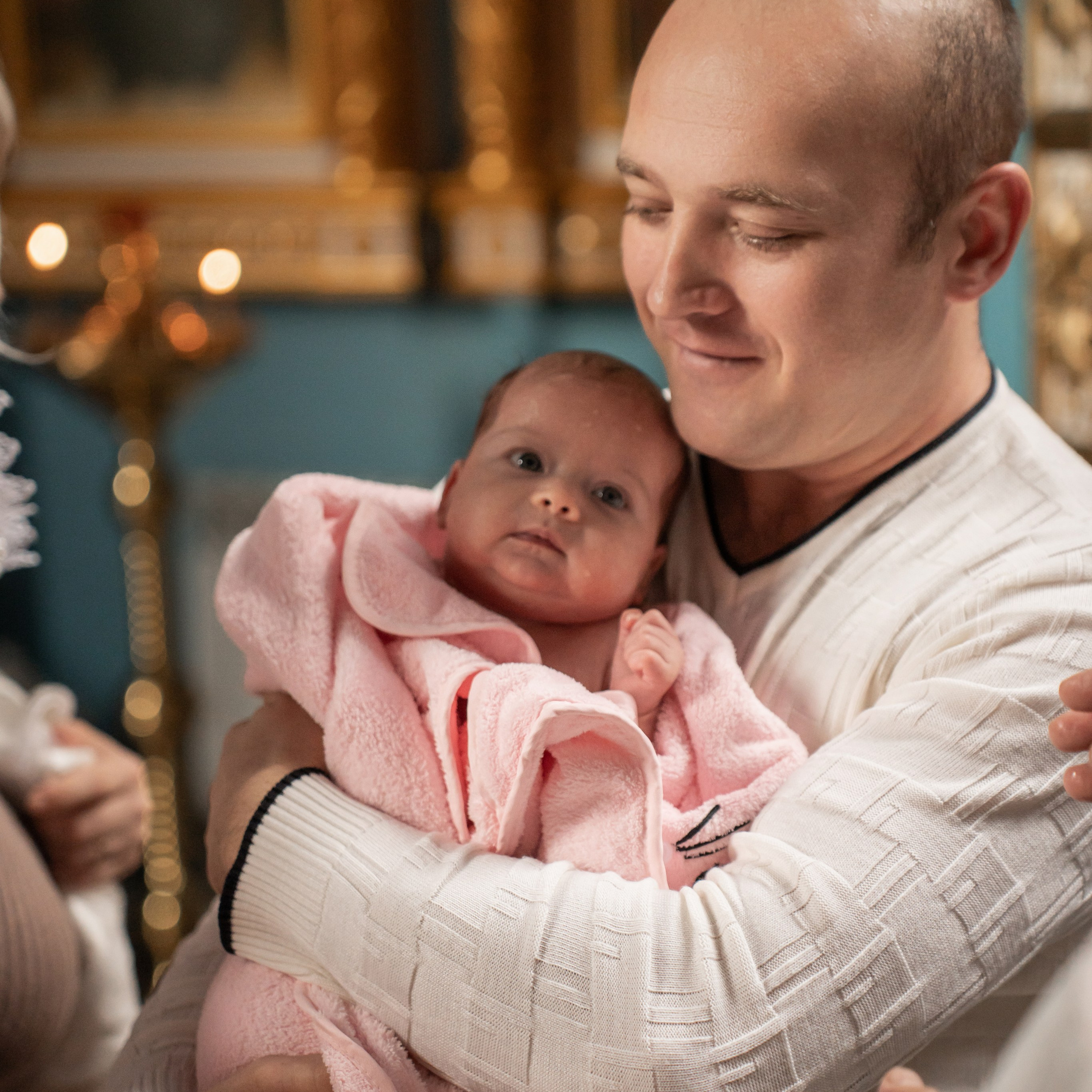 КРЕЩЕНИЕ ПОЛИНЫ В ХРАМЕ БОЖИЕЙ МАТЕРИ ВЗЫСКАНИЕ ПОГИБШИХ. Фотограф в Воронеже Ксения Князева