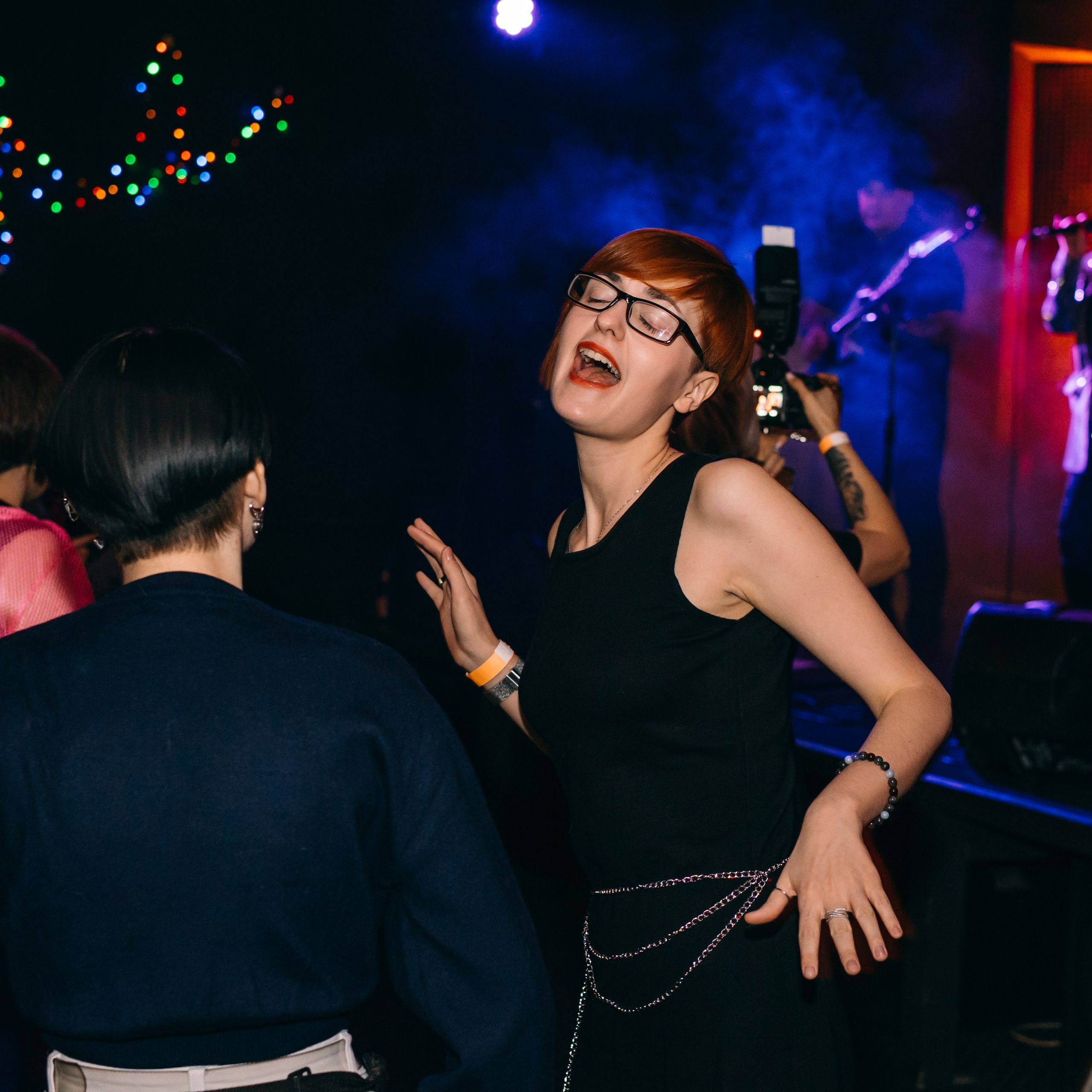 ДИСКОТЕКА В СТИЛЕ 90-Х С РОК-СЕМЬЁЙ. Фотограф в Воронеже Ксения Князева