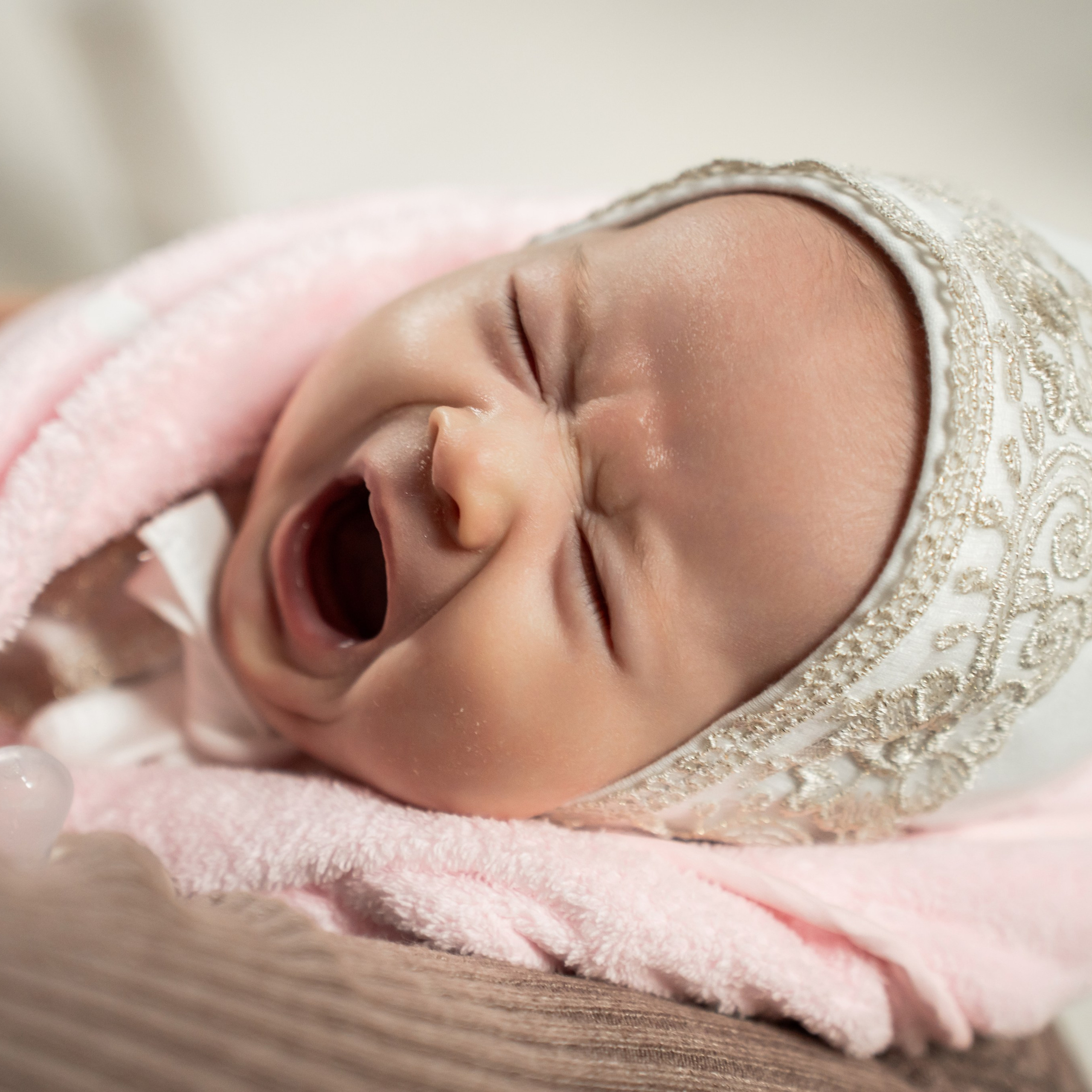 КРЕЩЕНИЕ ПОЛИНЫ В ХРАМЕ БОЖИЕЙ МАТЕРИ ВЗЫСКАНИЕ ПОГИБШИХ. Фотограф в Воронеже Ксения Князева
