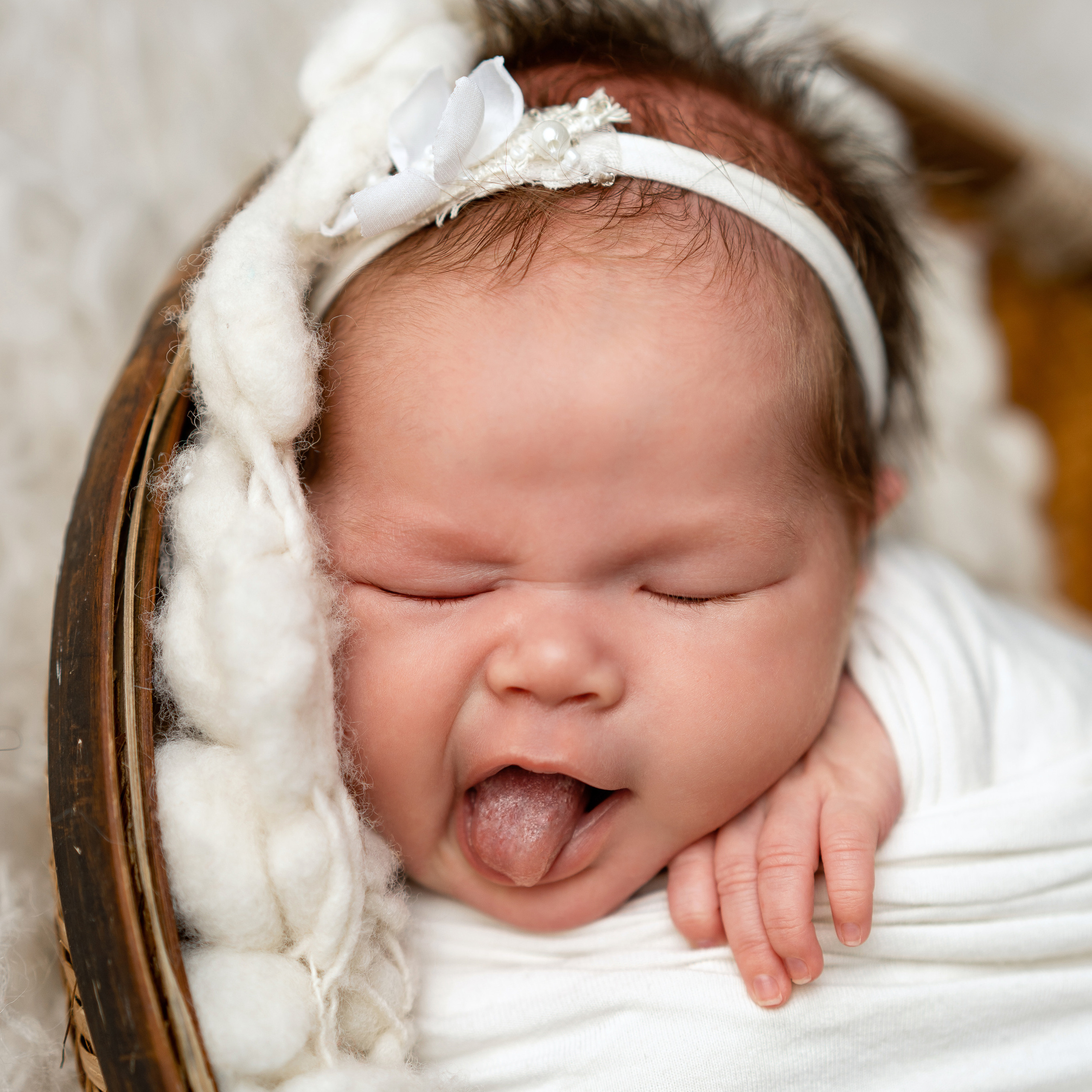 Есения 18 дней