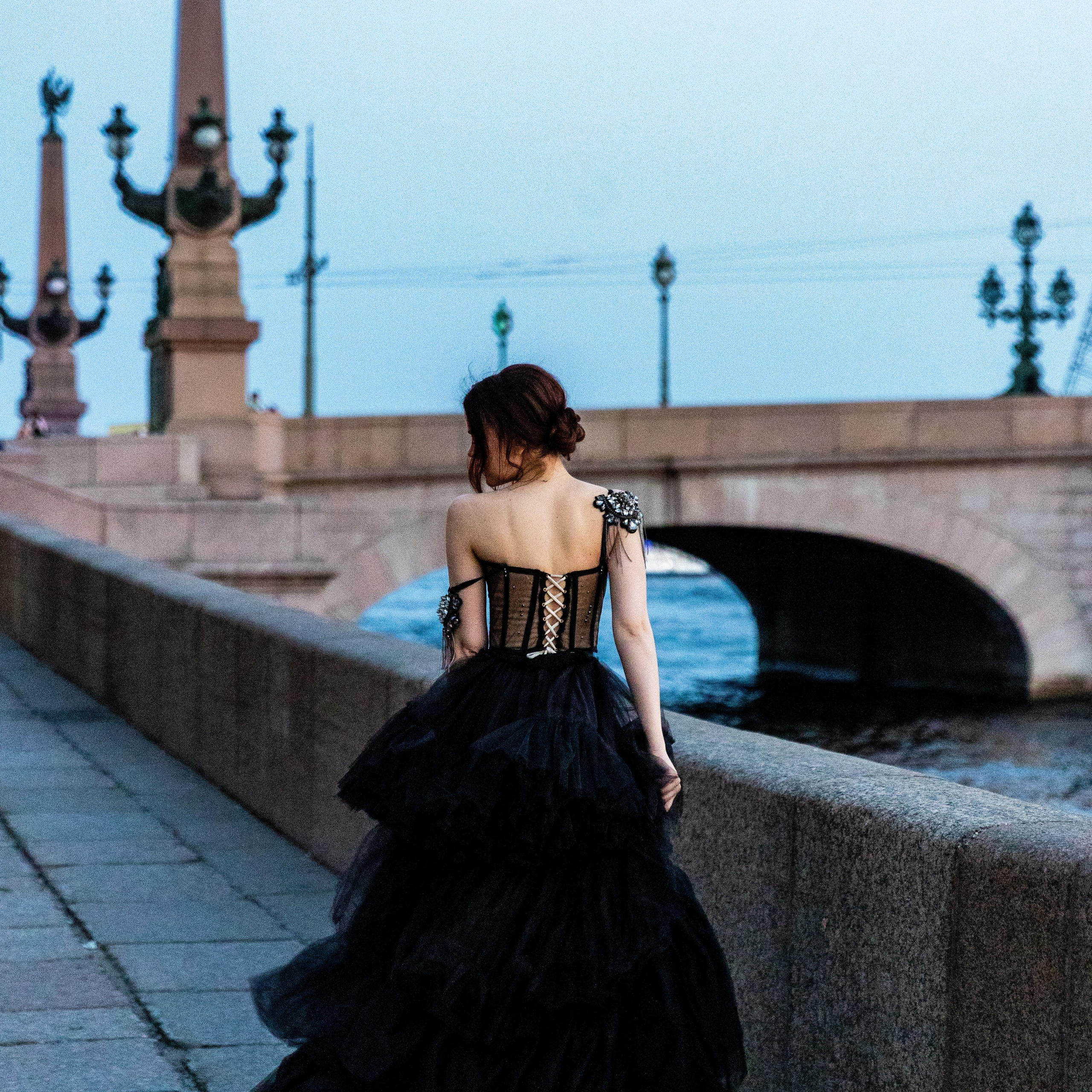 На рассвете