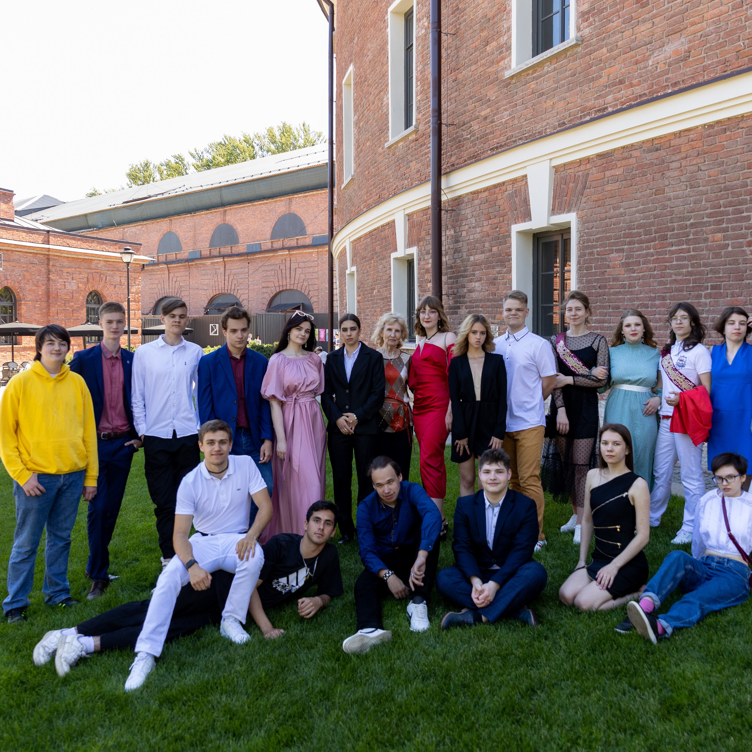 Выпускной 11 класс. Прогулка в Новой Голладии и банкет