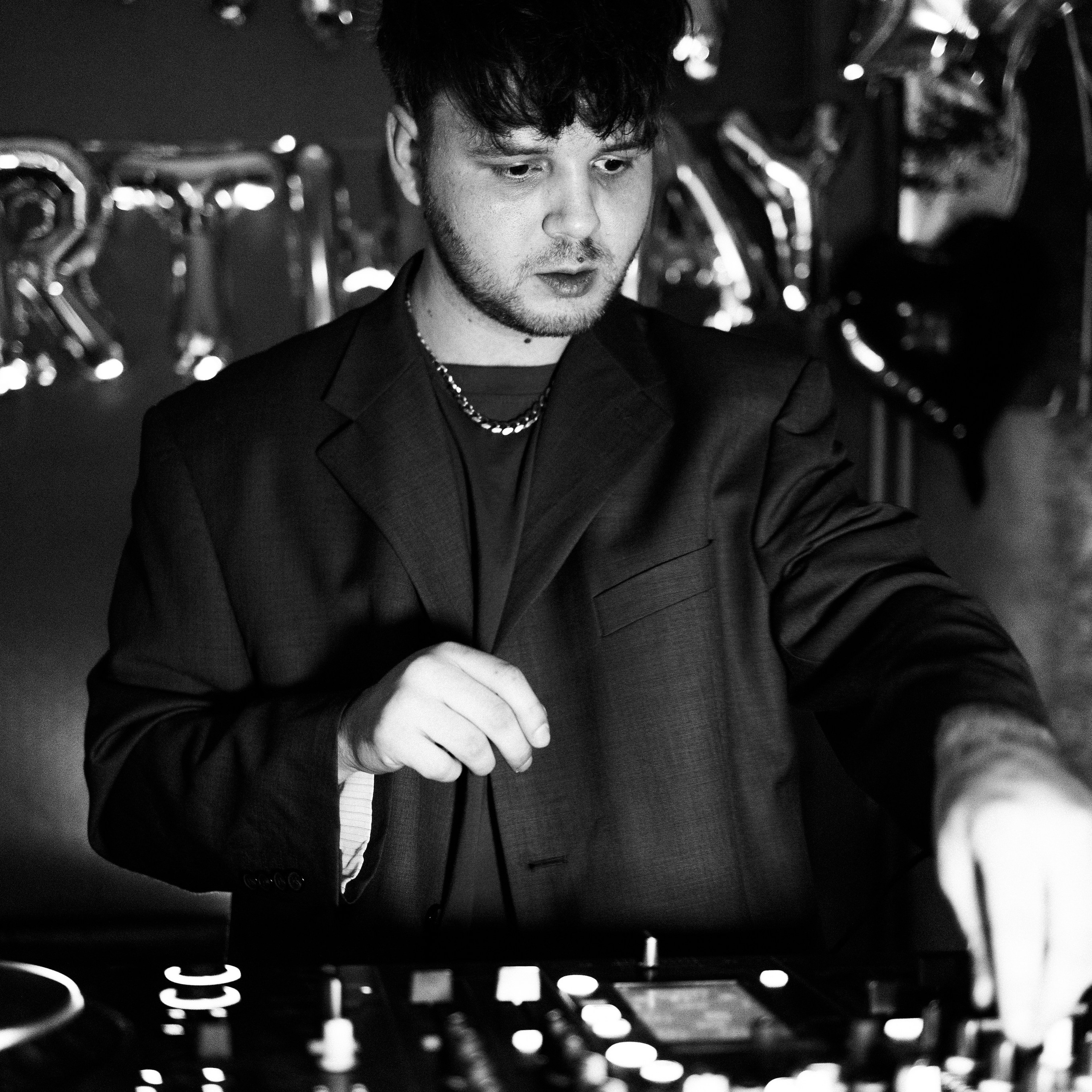 SBROD 011: WELCOME 2 COURCHAVEL. SBROD