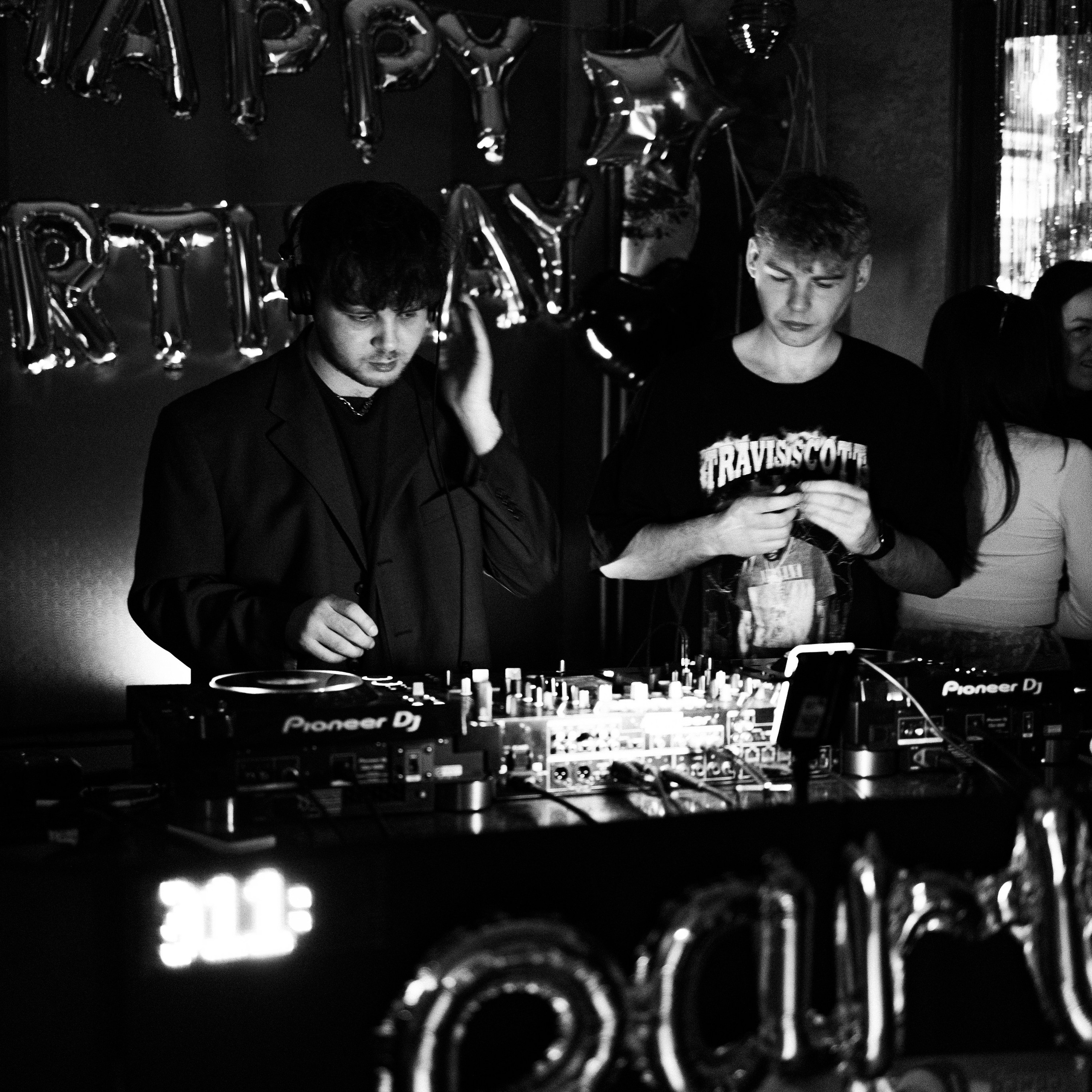 SBROD 011: WELCOME 2 COURCHAVEL. SBROD