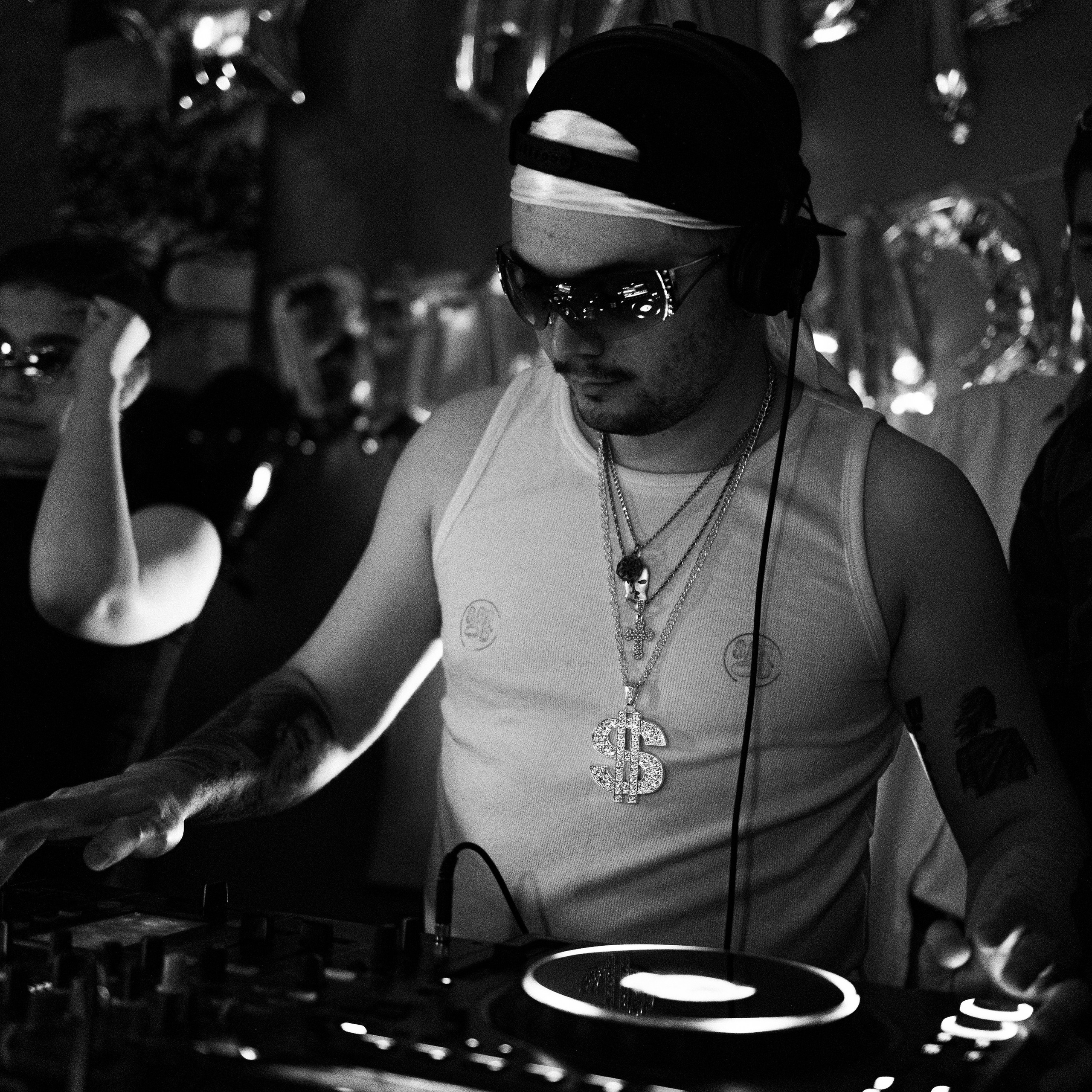 SBROD 011: WELCOME 2 COURCHAVEL. SBROD