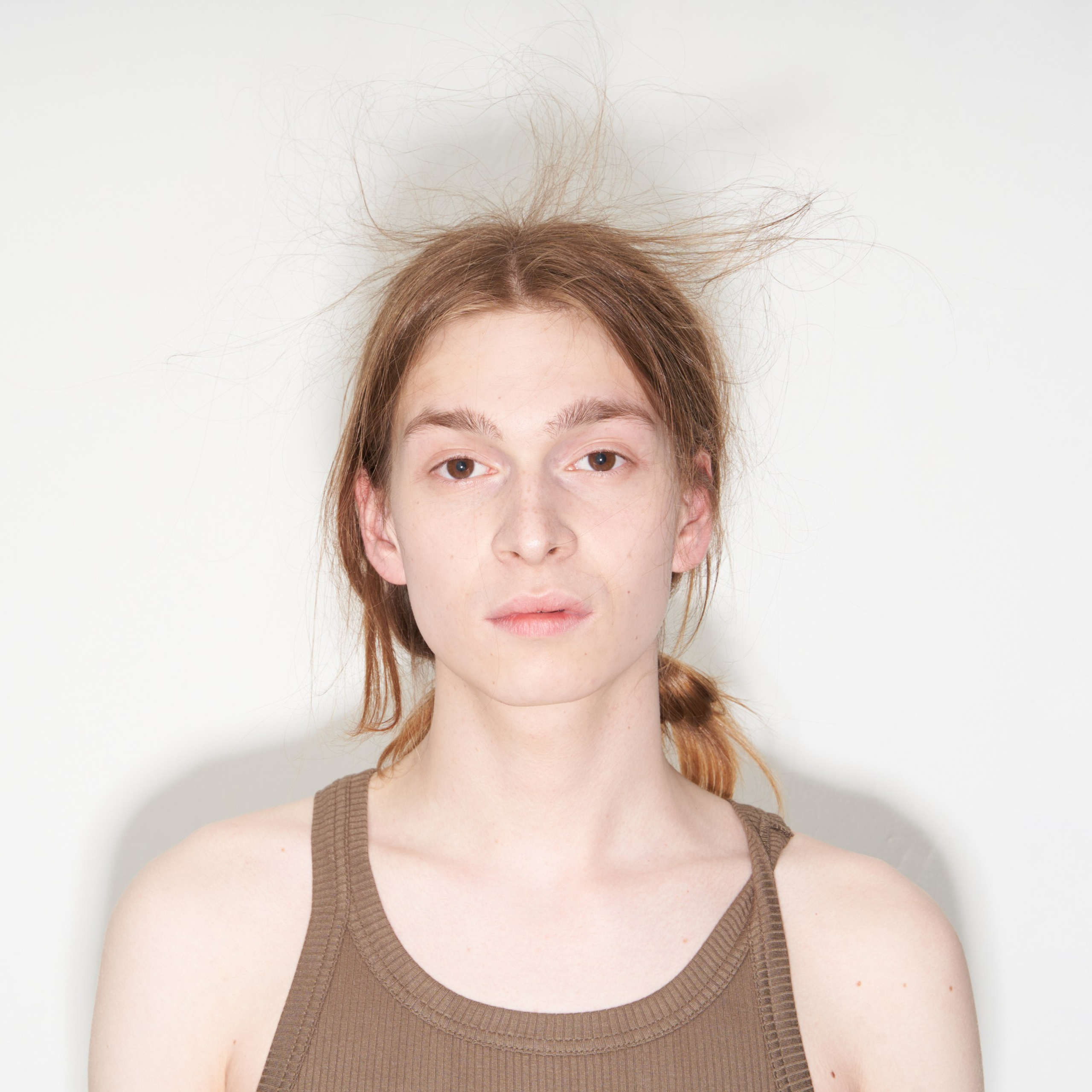 ARNY PRAHT: CTRL + FACE