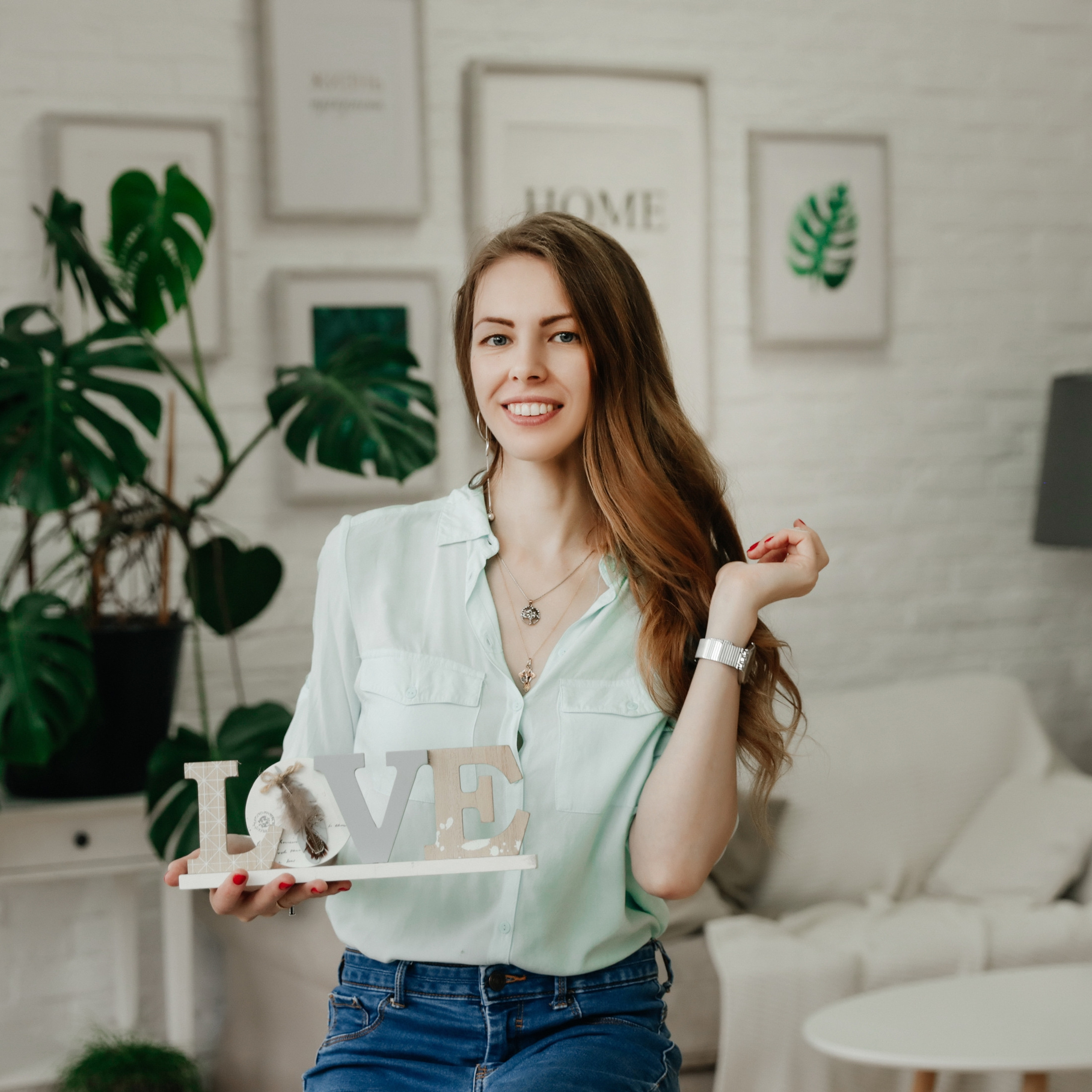 Преподаватель английского