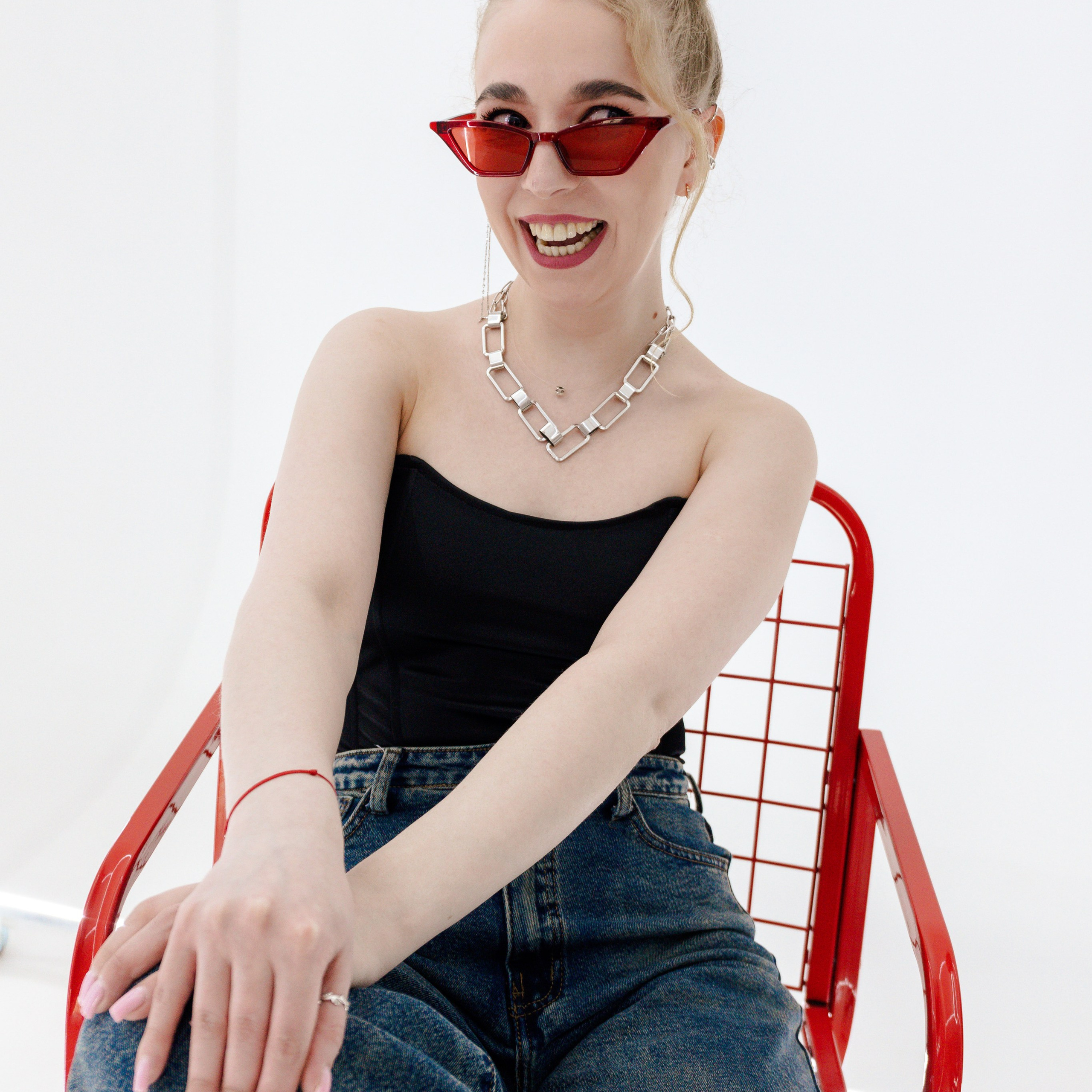 Аня. Белокурая бестия