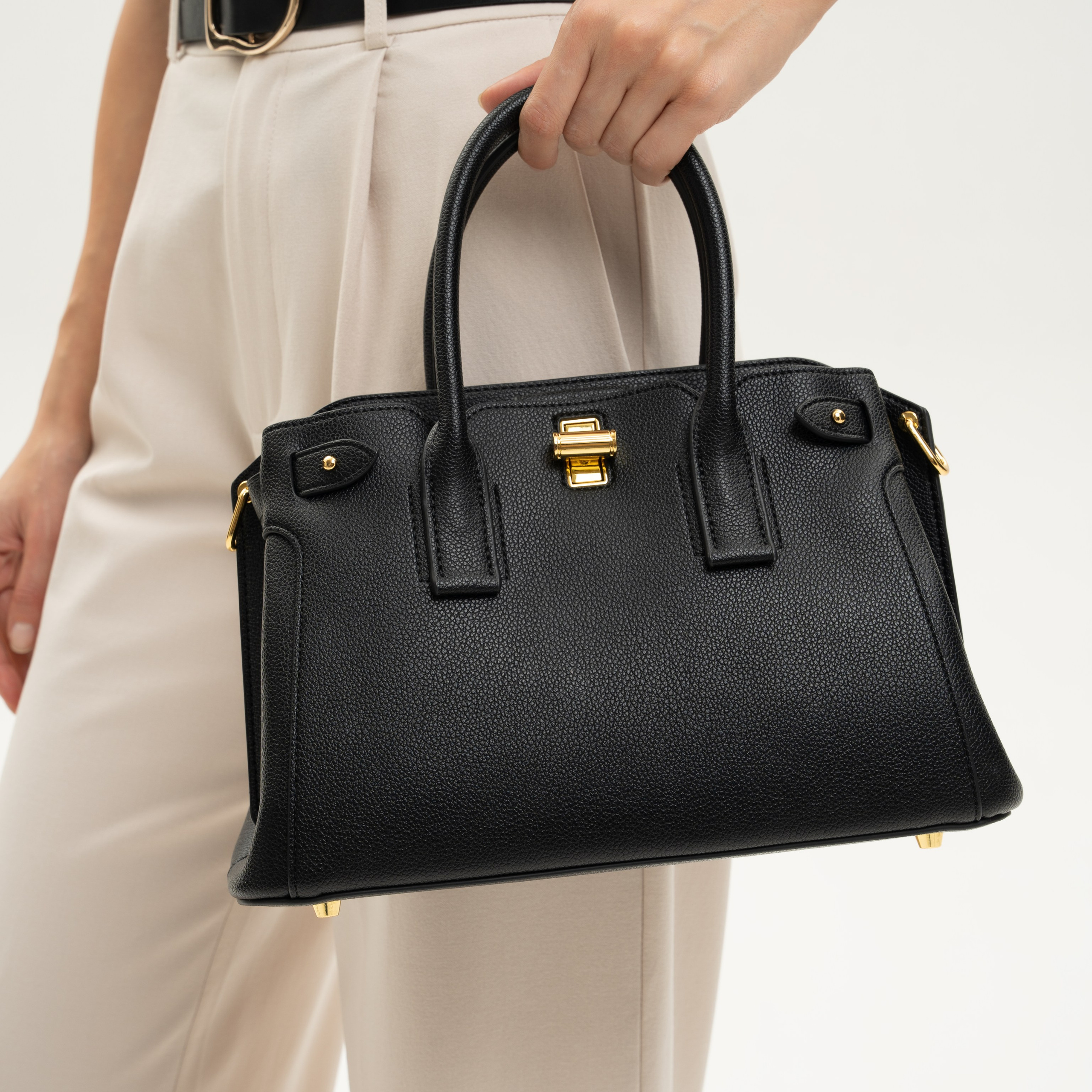 Сумки. Индивидуальные, предметные и сборные съемки в Санкт-Петербурге Okhman.studio