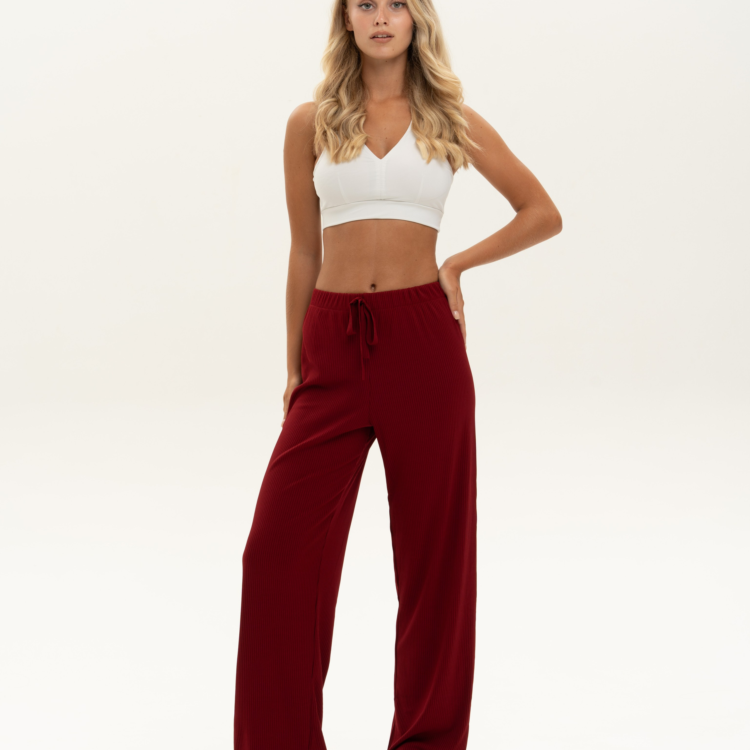 Одежда. Индивидуальные, предметные и сборные съемки в Санкт-Петербурге Okhman.studio