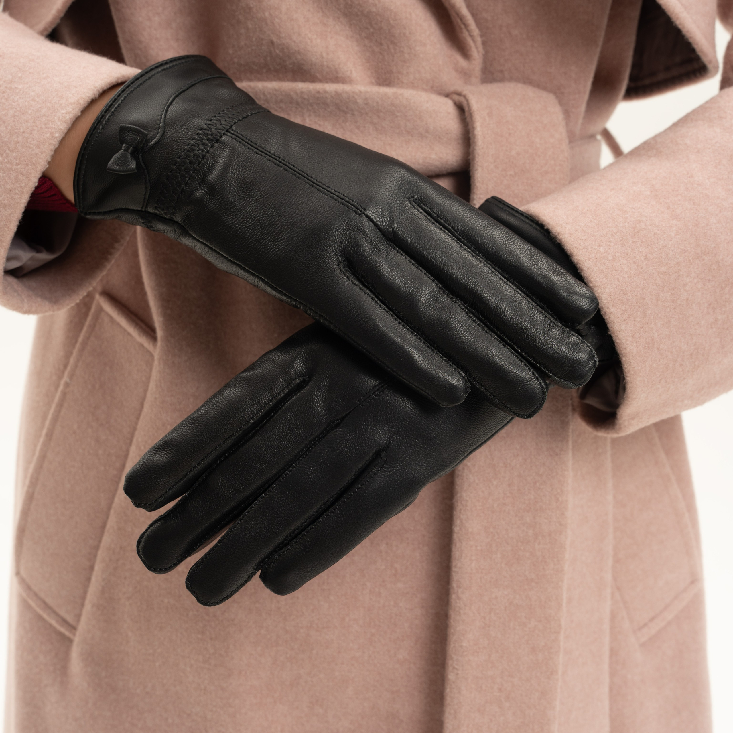 Украшения и аксессуары. Индивидуальные, предметные и сборные съемки в Санкт-Петербурге Okhman.studio