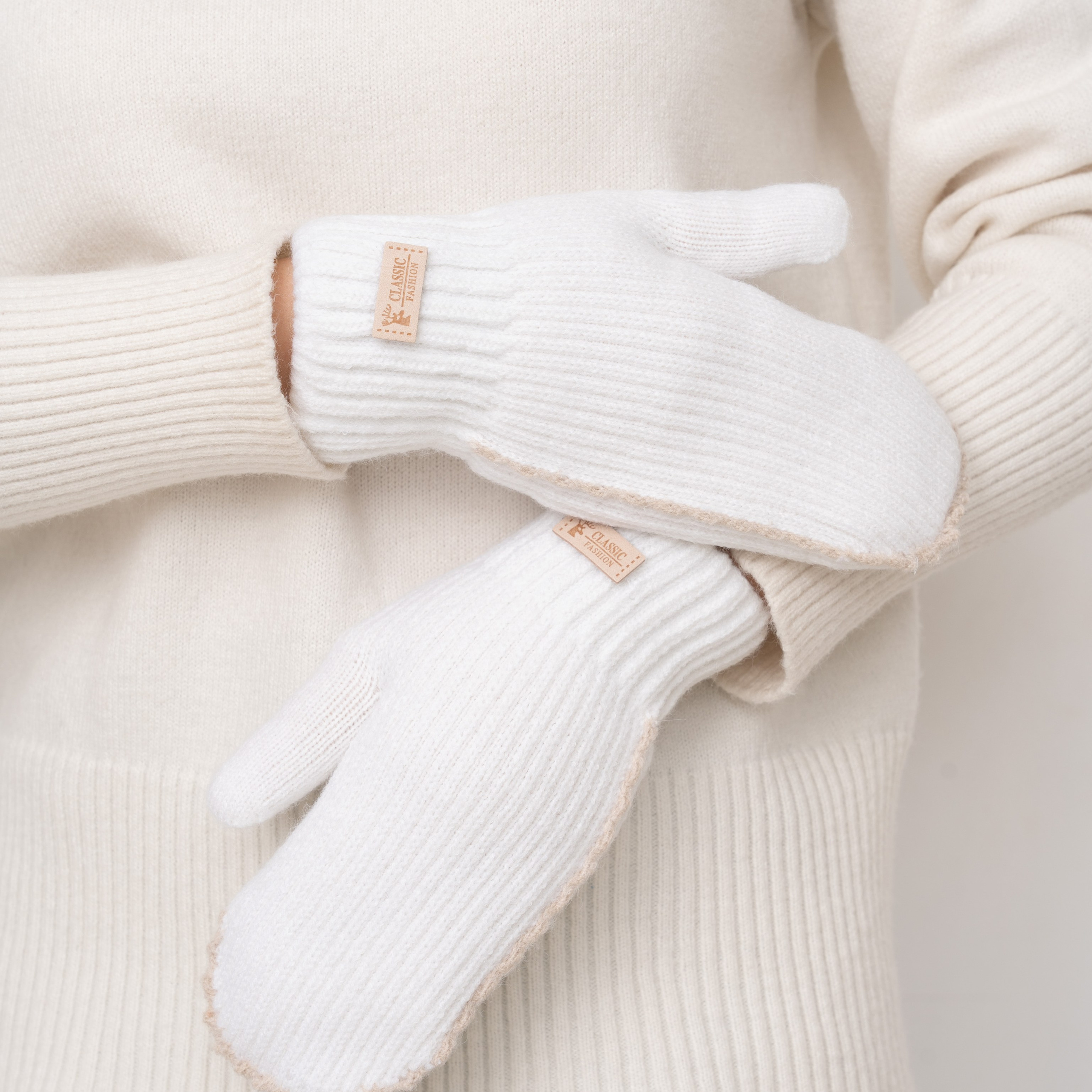 Украшения и аксессуары. Индивидуальные, предметные и сборные съемки в Санкт-Петербурге Okhman.studio