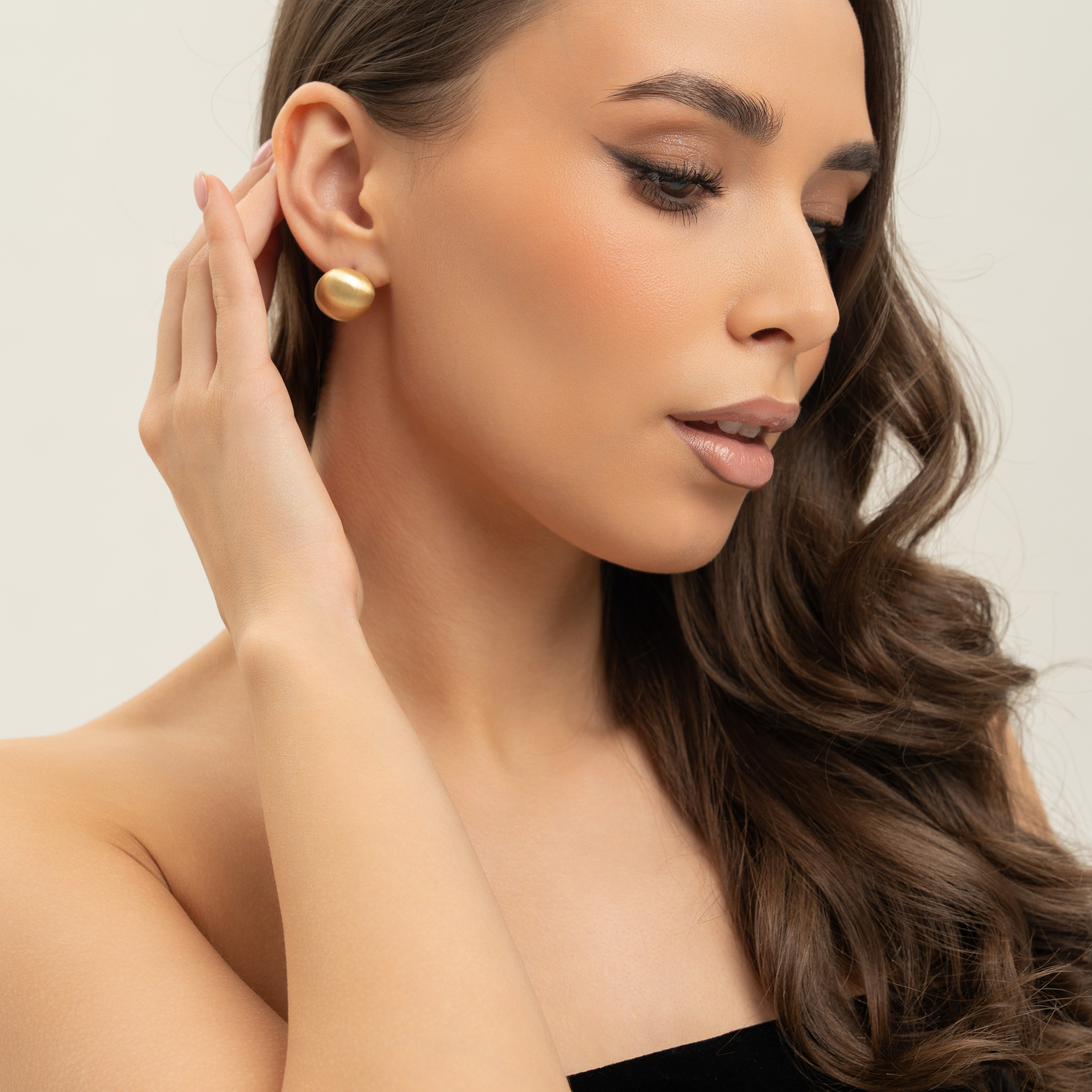 Украшения и аксессуары. Индивидуальные, предметные и сборные съемки в Санкт-Петербурге Okhman.studio