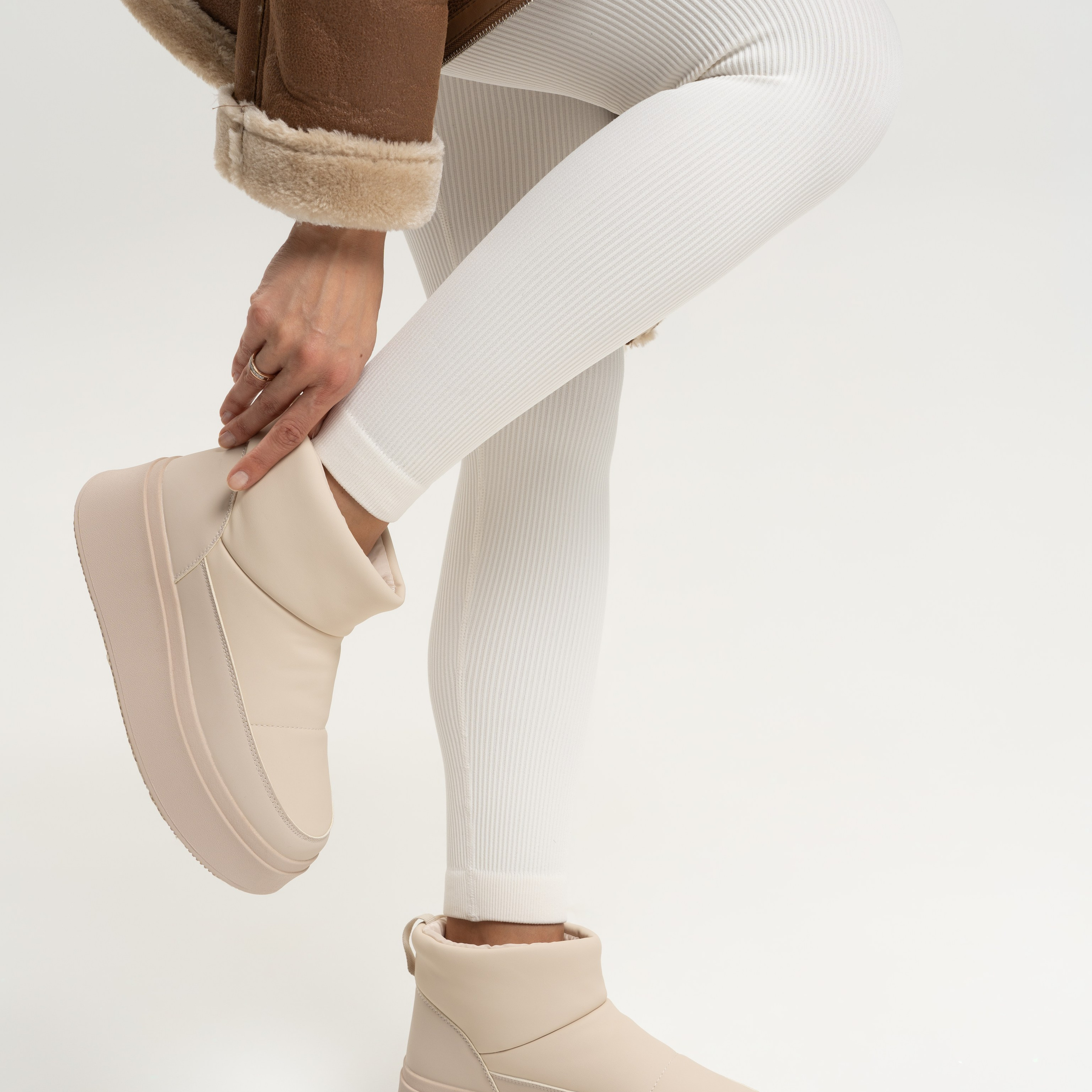 Базовый гардероб. Индивидуальные, предметные и сборные съемки в Санкт-Петербурге Okhman.studio