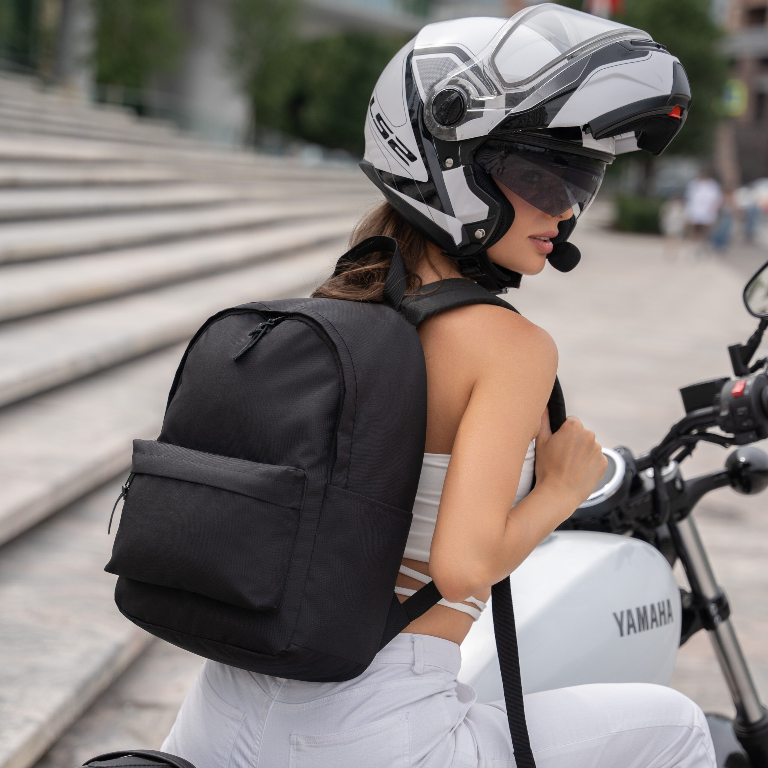 Съемка на улице. Индивидуальные, предметные и сборные съемки в Санкт-Петербурге Okhman.studio