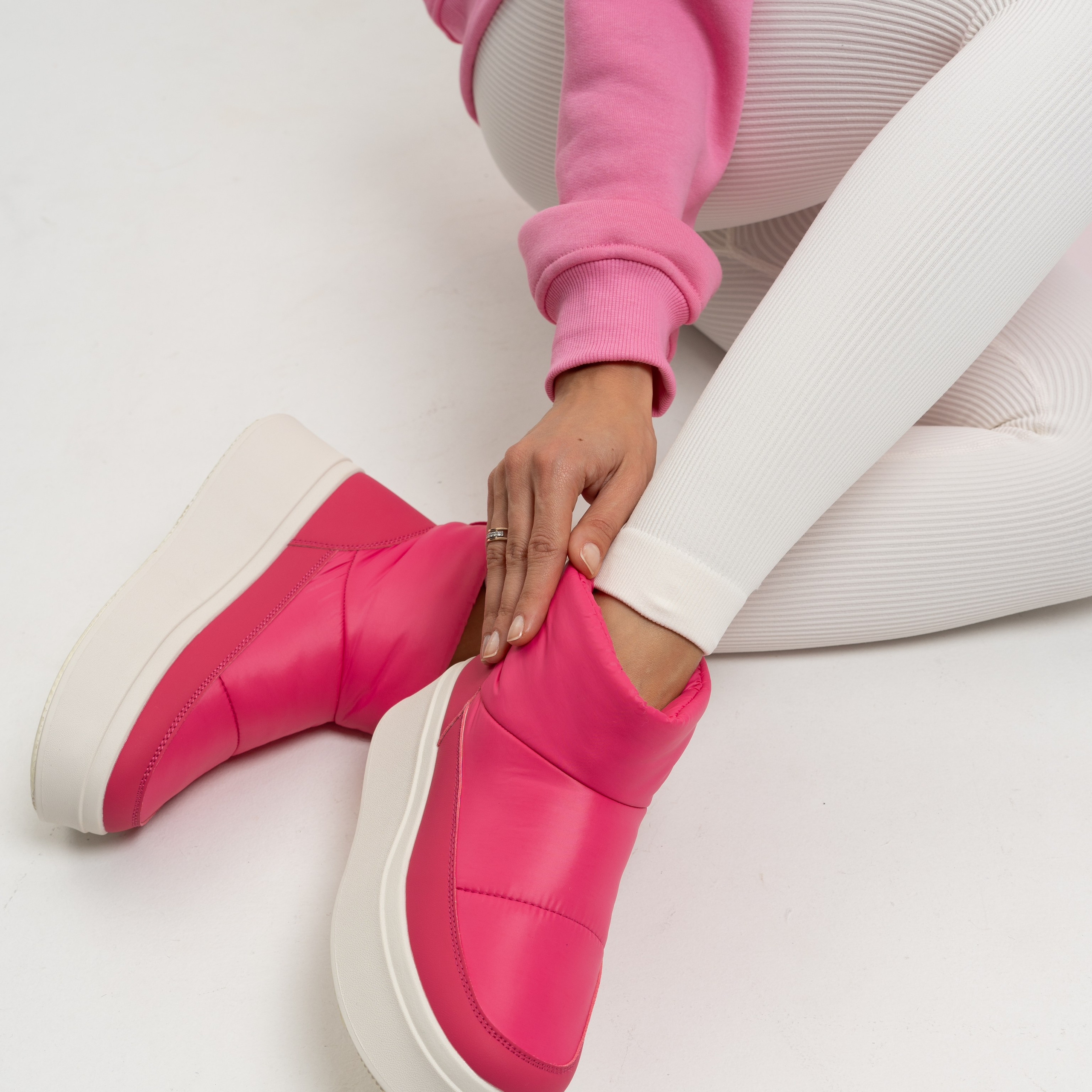 Обувь. Индивидуальные, предметные и сборные съемки в Санкт-Петербурге Okhman.studio