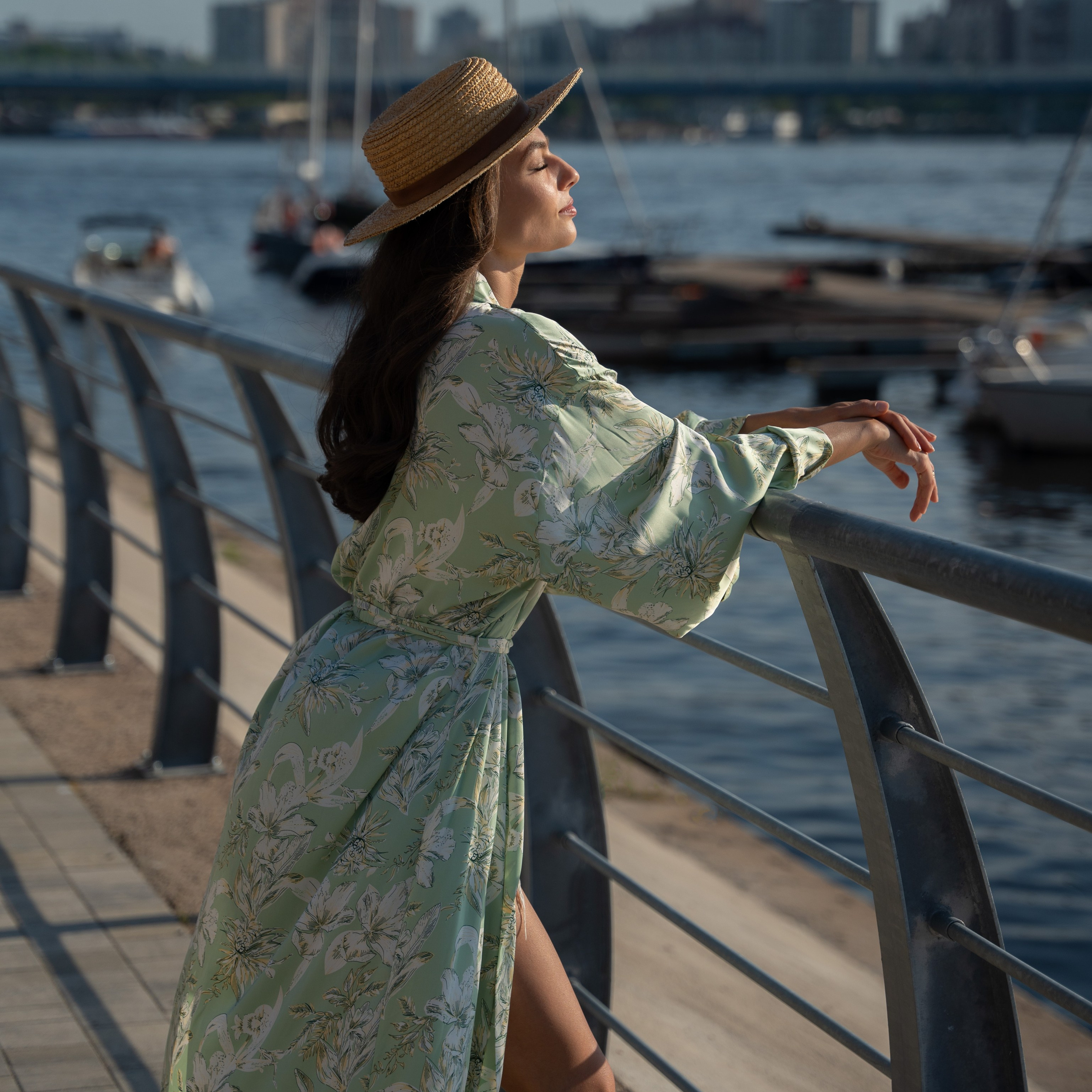 Съемка на улице. Индивидуальные, предметные и сборные съемки в Санкт-Петербурге Okhman.studio