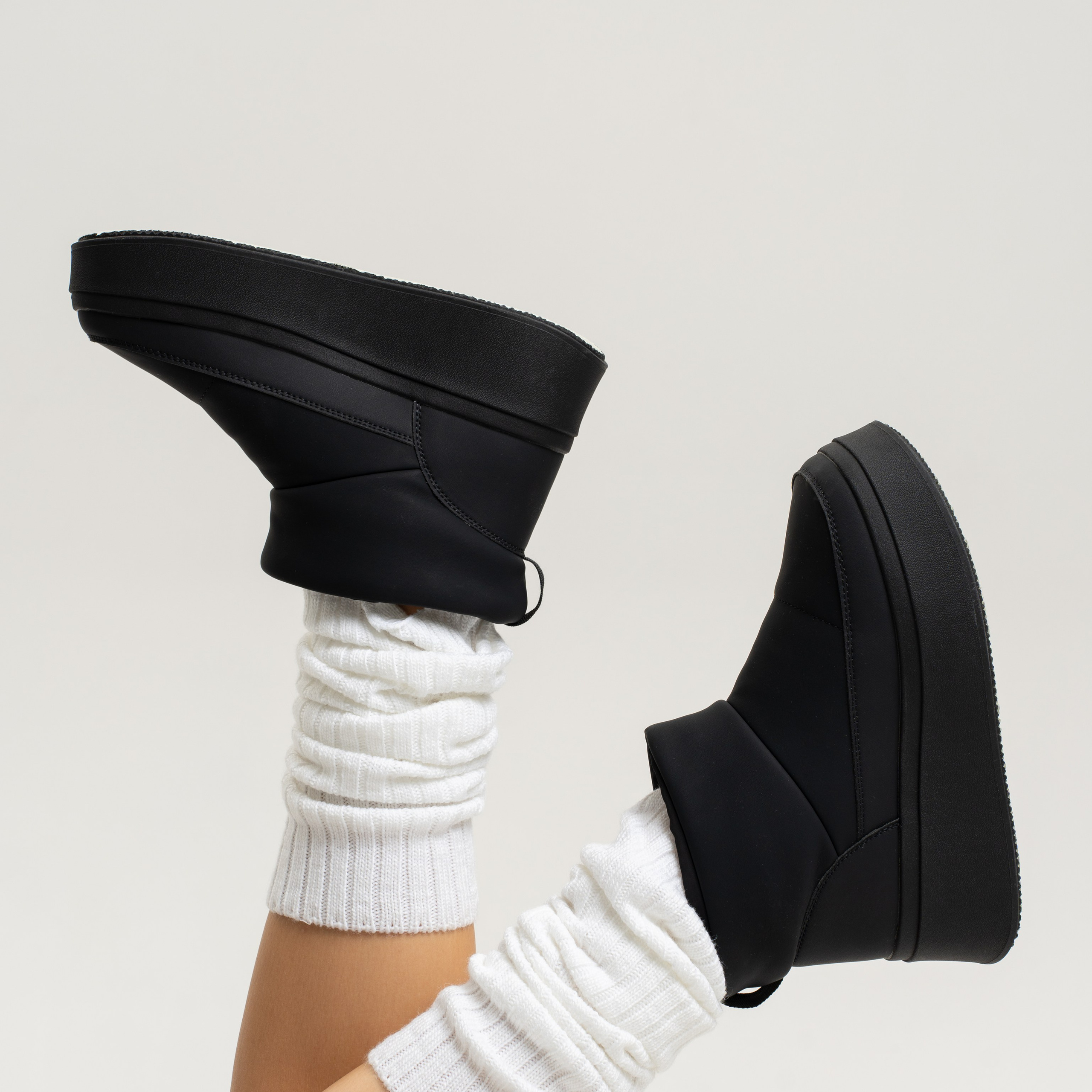 Обувь. Индивидуальные, предметные и сборные съемки в Санкт-Петербурге Okhman.studio