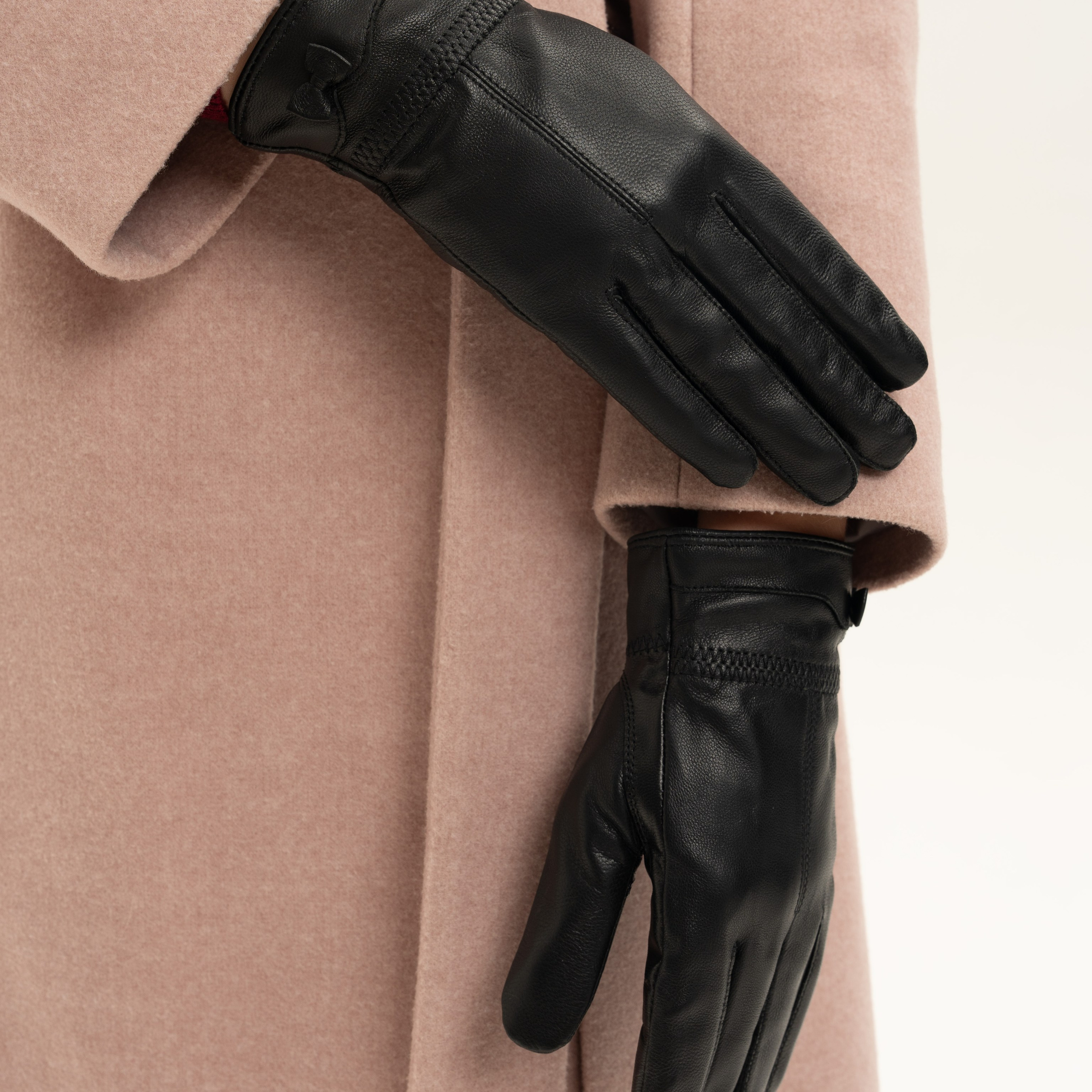 Украшения и аксессуары. Индивидуальные, предметные и сборные съемки в Санкт-Петербурге Okhman.studio