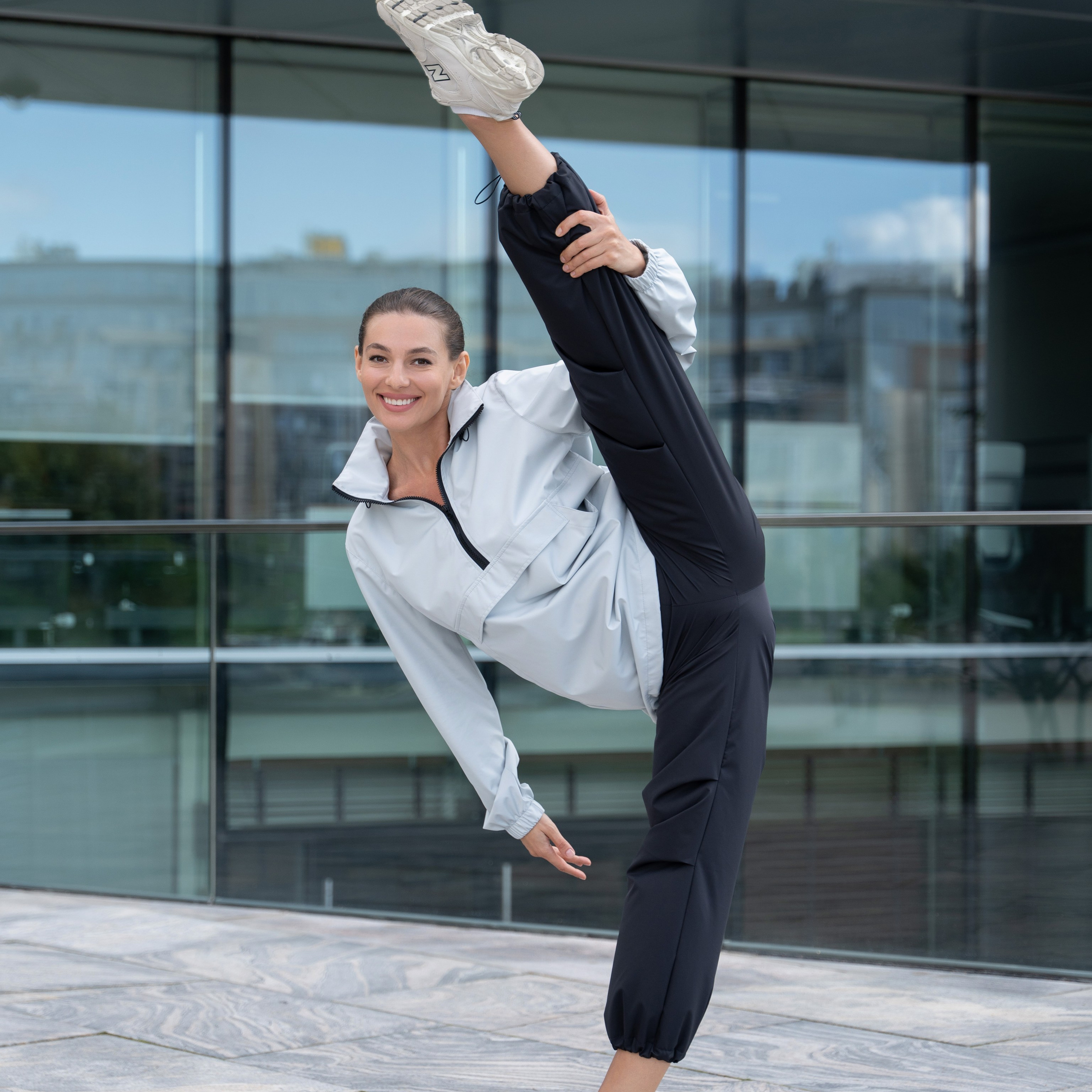 Съемка на улице. Индивидуальные, предметные и сборные съемки в Санкт-Петербурге Okhman.studio