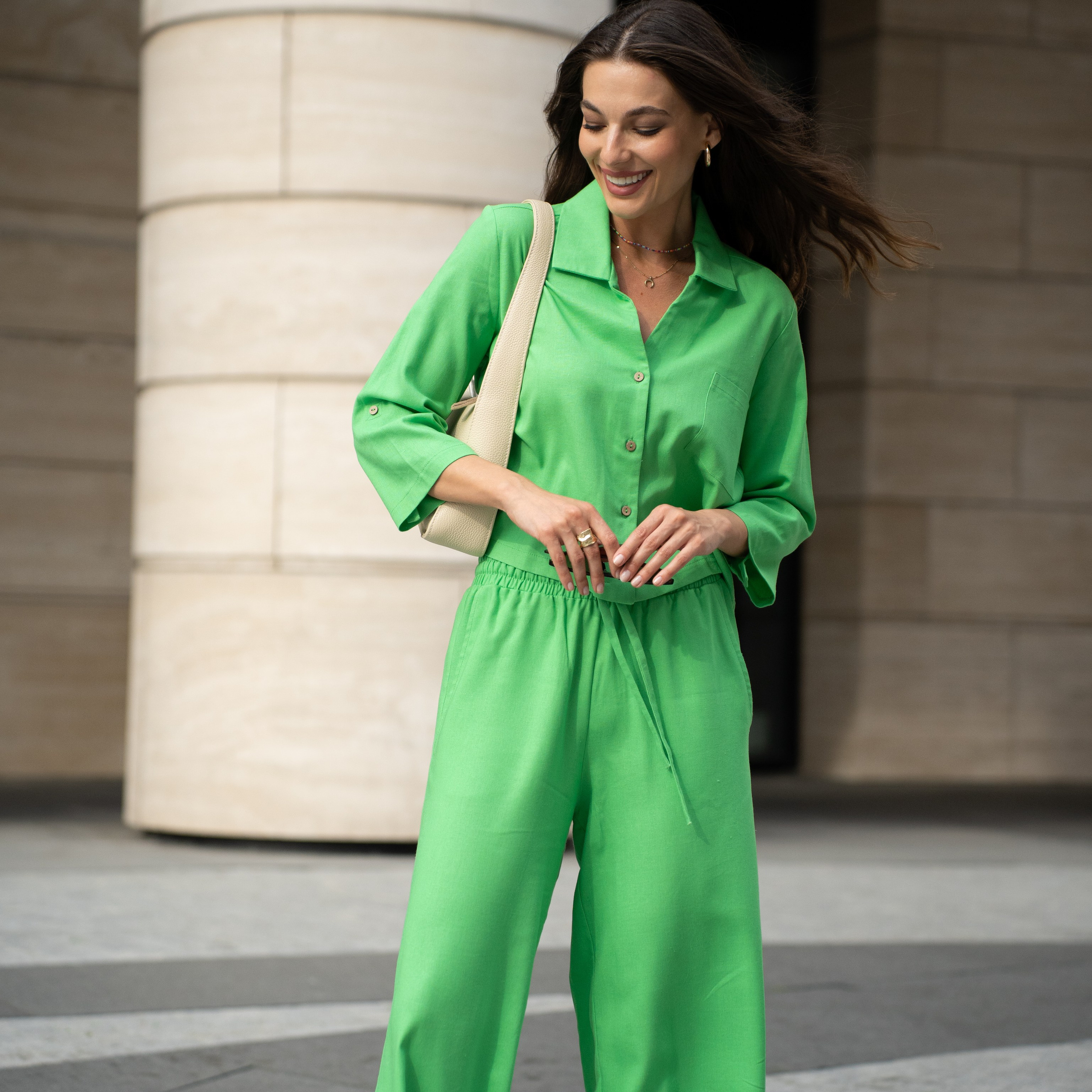 Съемка на улице. Индивидуальные, предметные и сборные съемки в Санкт-Петербурге Okhman.studio