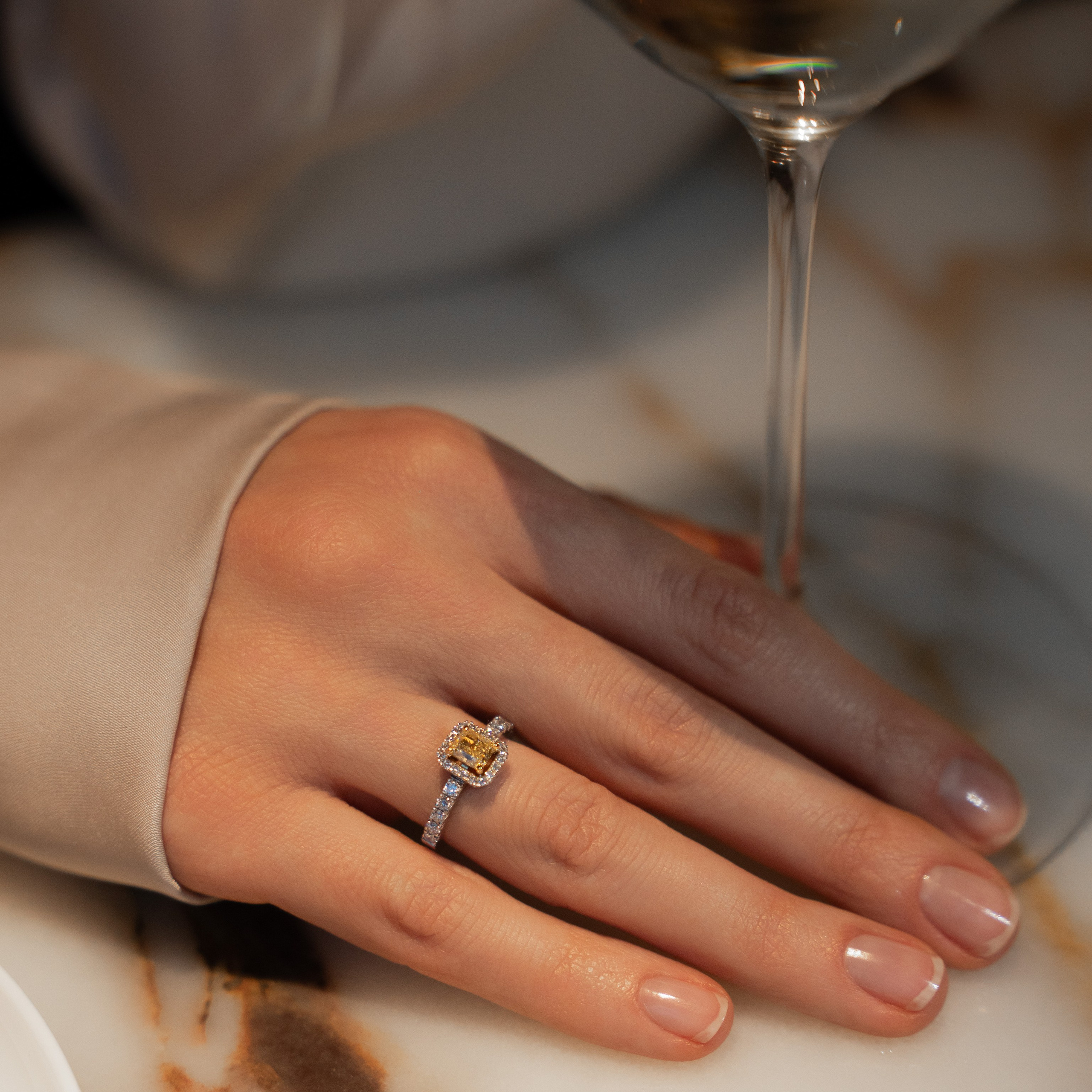 Индивидуальные съемки ювелирных украшений. Индивидуальные, предметные и сборные съемки в Санкт-Петербурге Okhman.studio