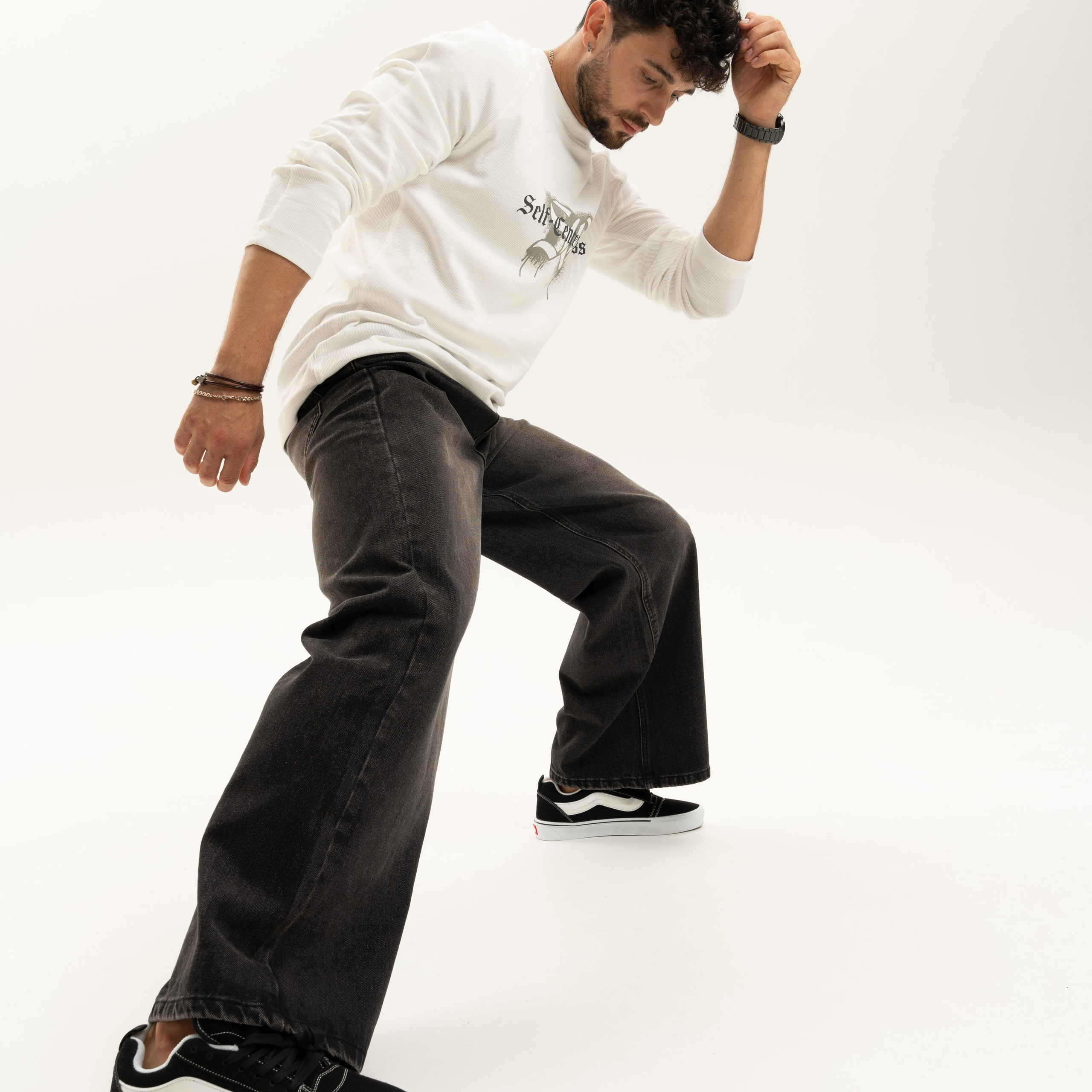 Одежда. Индивидуальные, предметные и сборные съемки в Санкт-Петербурге Okhman.studio