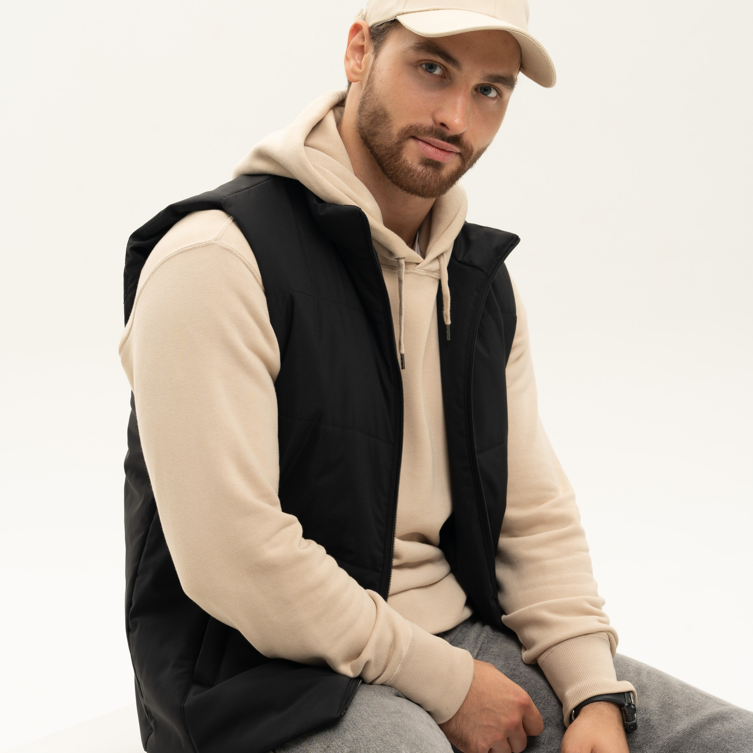 Одежда. Индивидуальные, предметные и сборные съемки в Санкт-Петербурге Okhman.studio