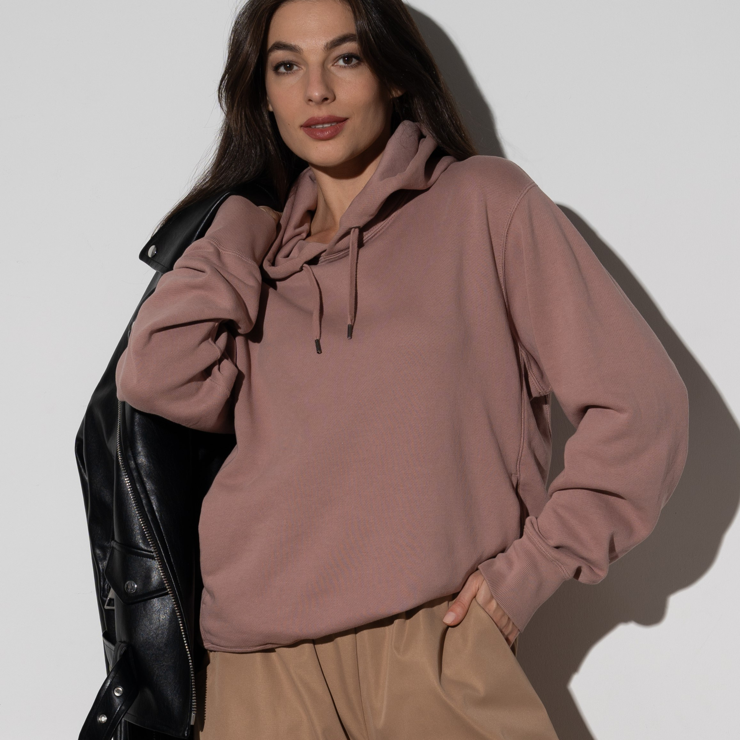 Базовый гардероб. Индивидуальные, предметные и сборные съемки в Санкт-Петербурге Okhman.studio