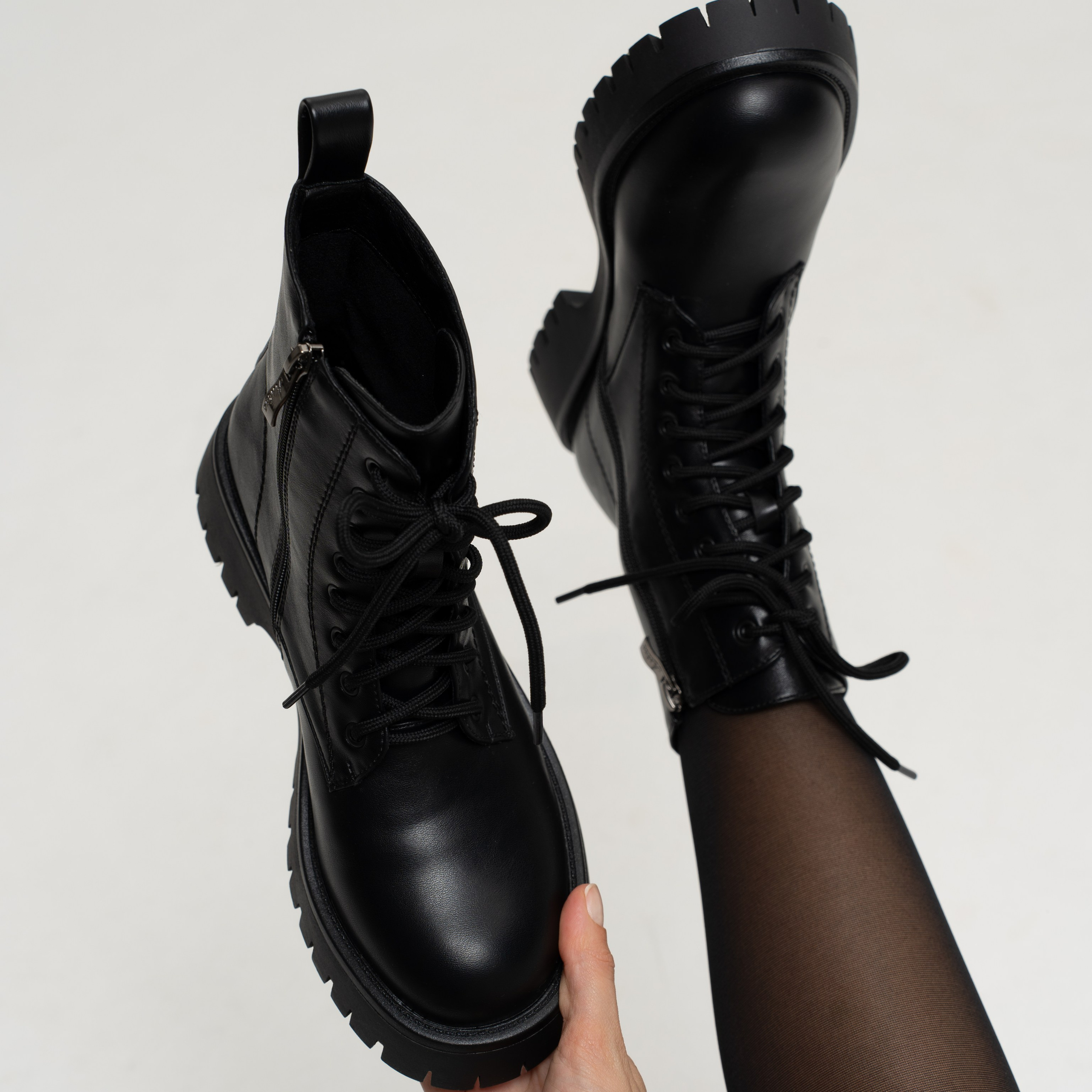 Базовый гардероб. Индивидуальные, предметные и сборные съемки в Санкт-Петербурге Okhman.studio