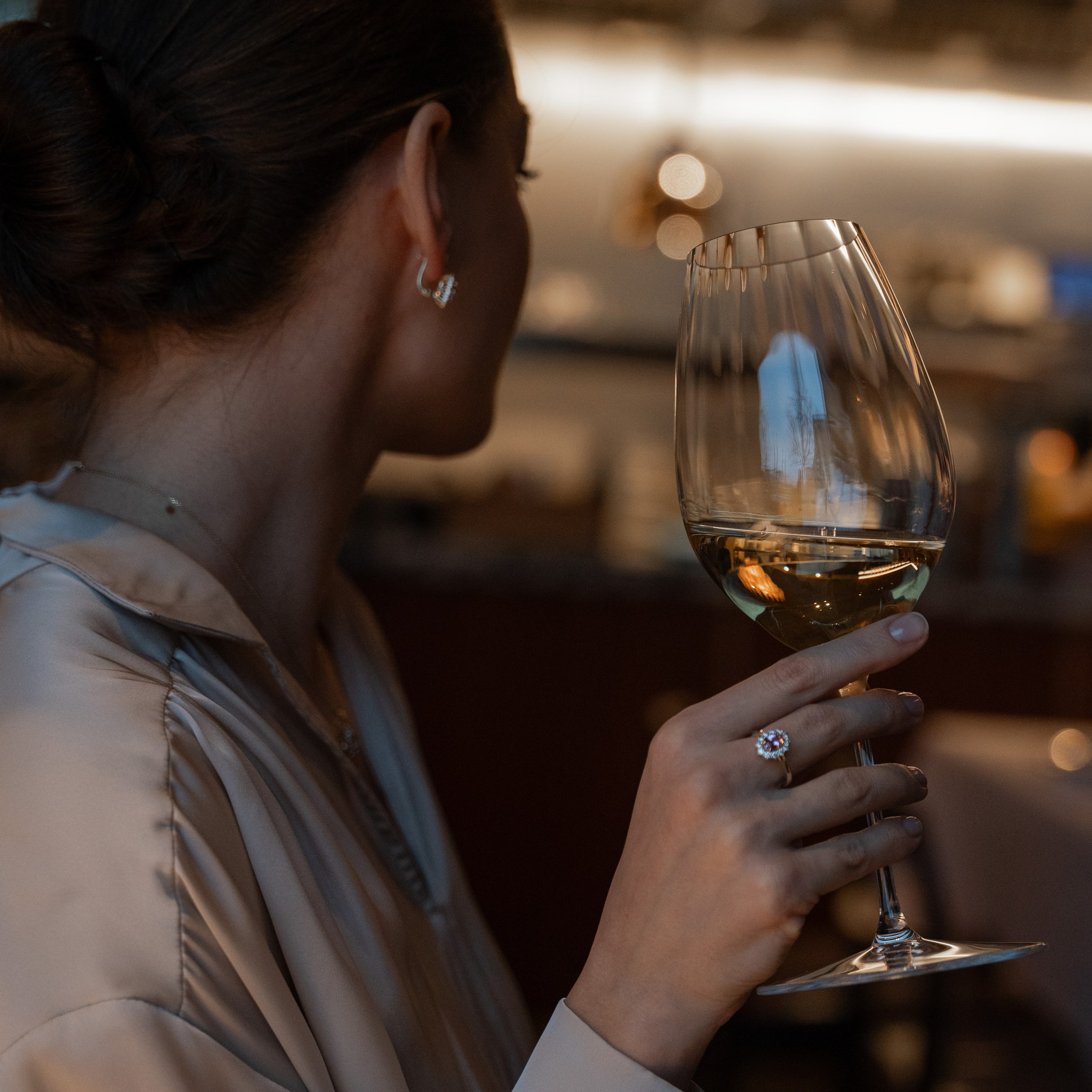 Индивидуальные съемки ювелирных украшений. Индивидуальные, предметные и сборные съемки в Санкт-Петербурге Okhman.studio