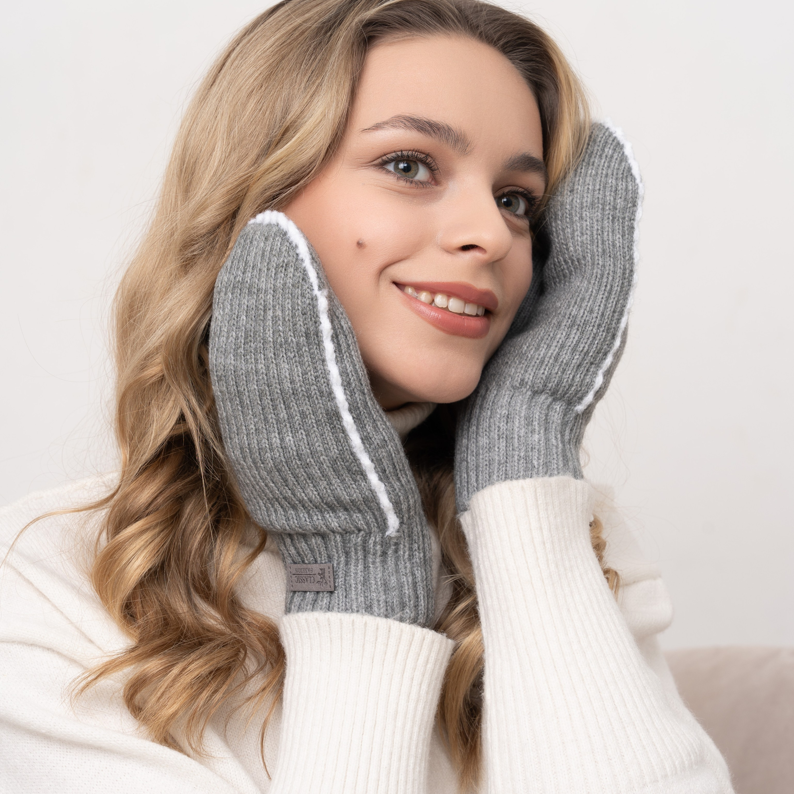 Украшения и аксессуары. Индивидуальные, предметные и сборные съемки в Санкт-Петербурге Okhman.studio