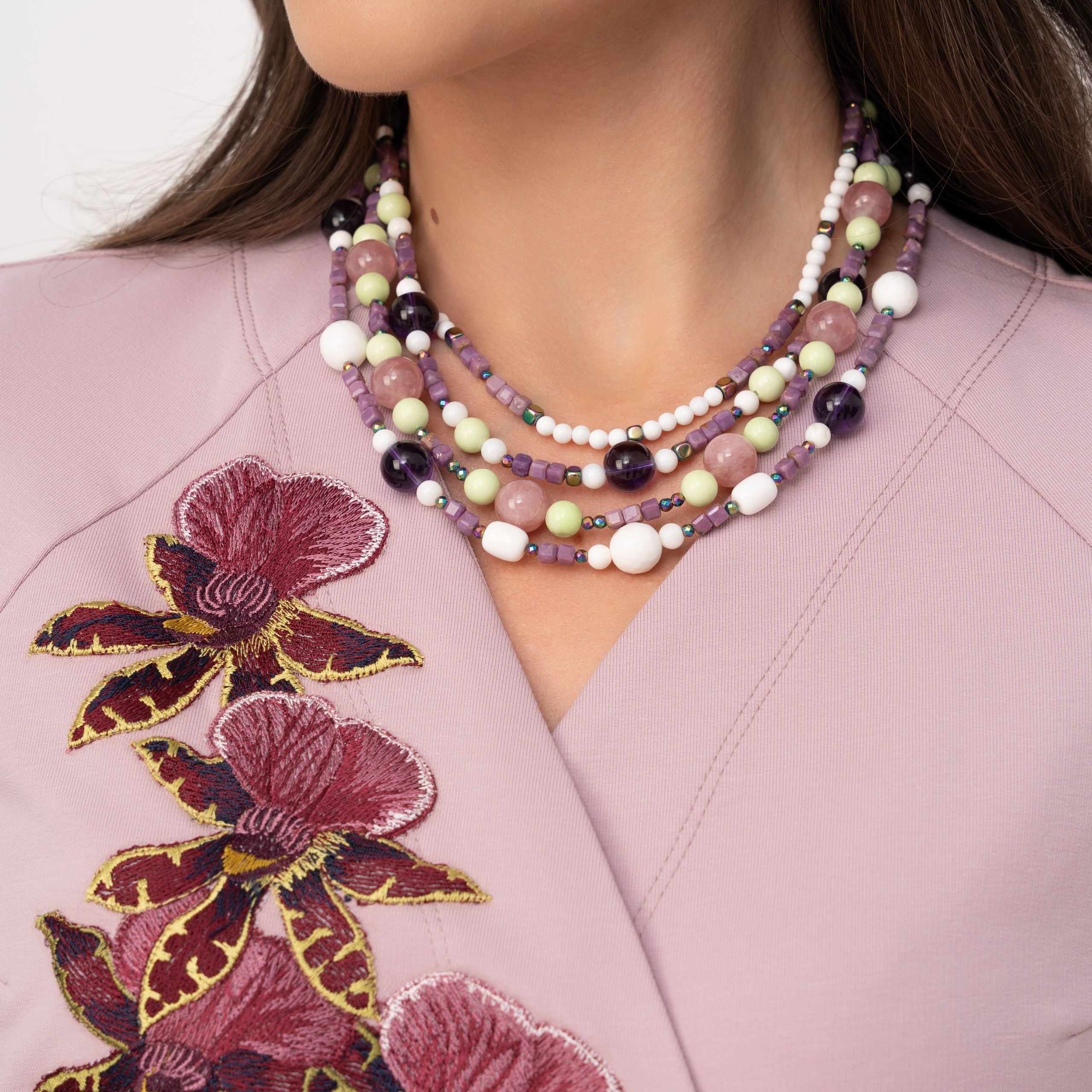 Украшения и аксессуары. Индивидуальные, предметные и сборные съемки в Санкт-Петербурге Okhman.studio